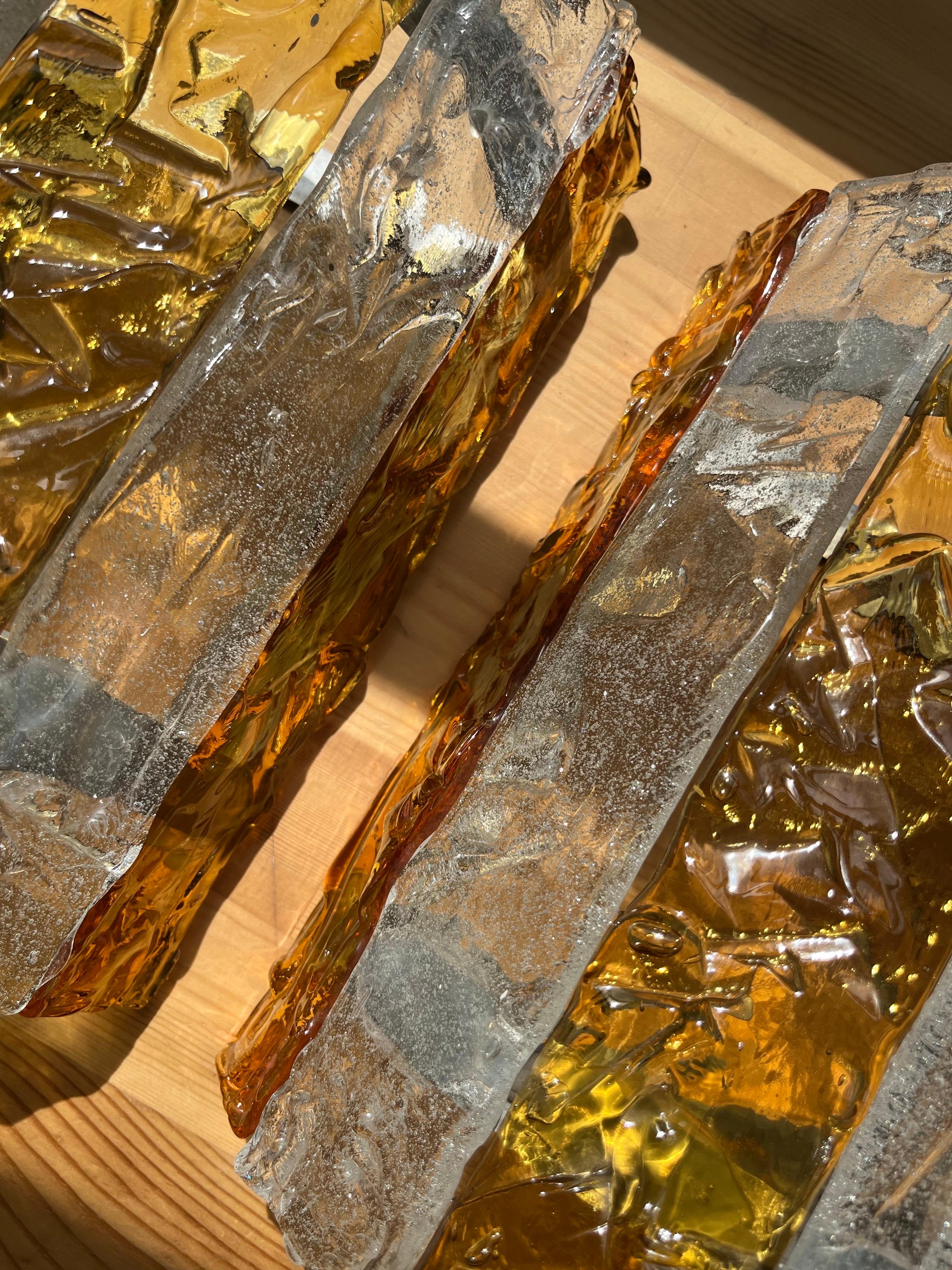 Coppia di lampade da parete in ambra trasparente di Mazzega Murano, anni '70 in vendita 2