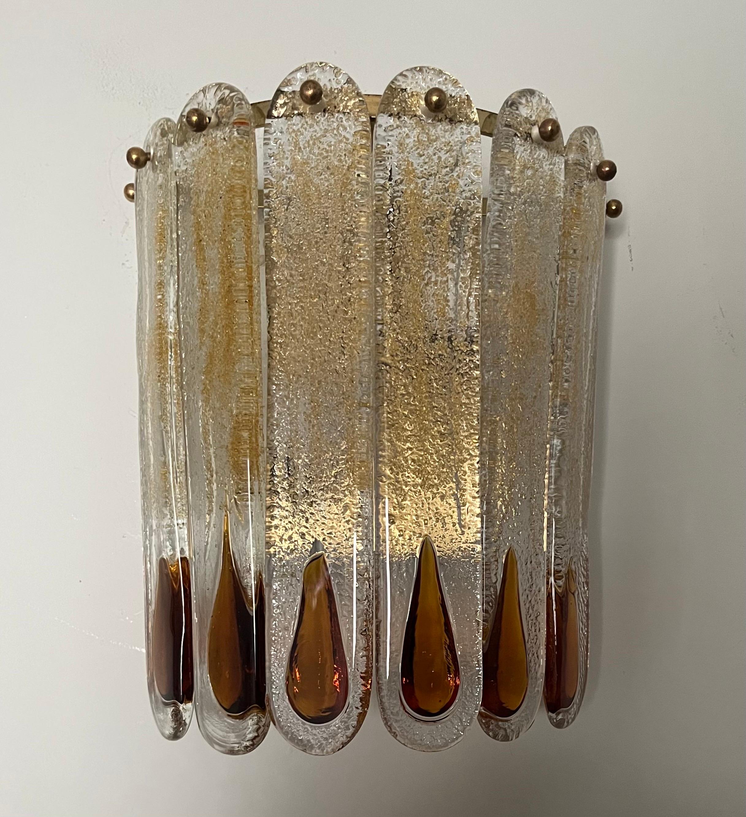 Italian Midcentury Pair of Amber Murano Wall Sconces by Mazzega, 1970s In Good Condition In Badajoz, Badajoz