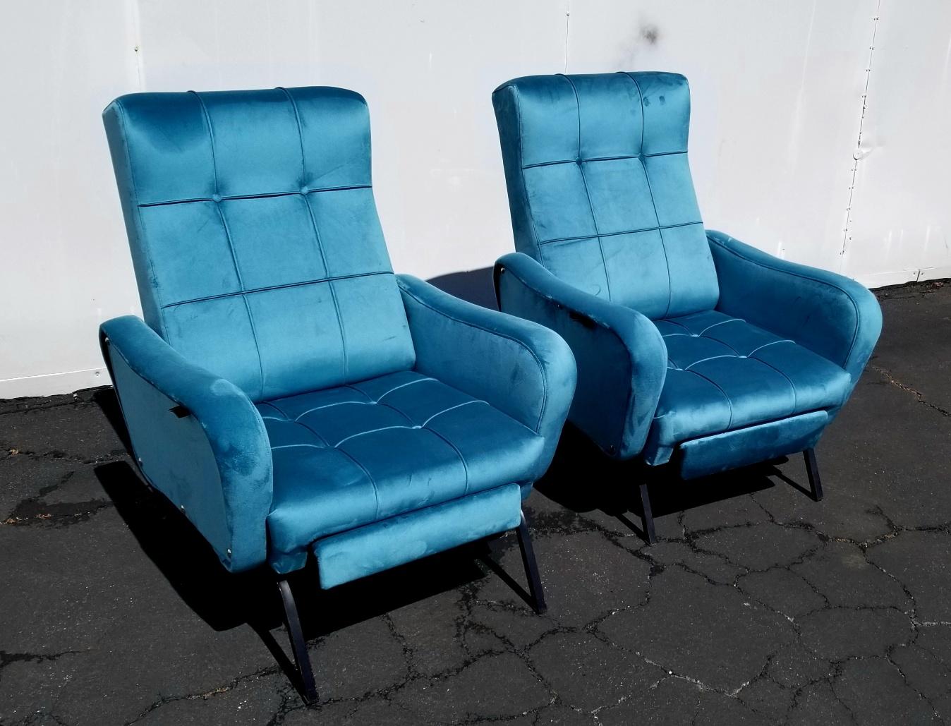 Italian Midcentury pair of Reclining Chairs For Sale 6