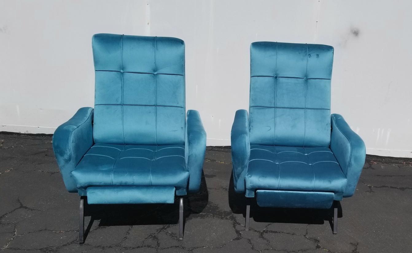 Paire de chaises inclinables italiennes du milieu du siècle dernier en vente 7