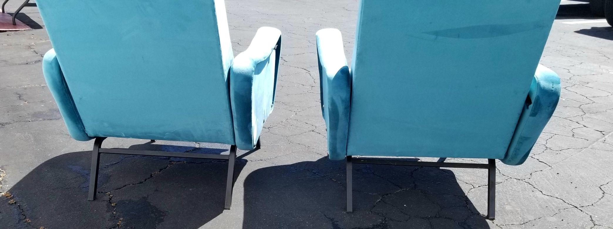 Paire de chaises inclinables italiennes du milieu du siècle dernier en vente 9