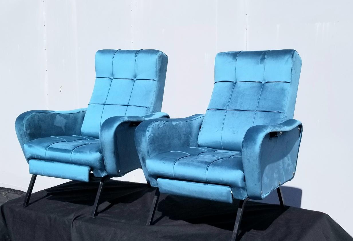 Italian Midcentury pair of Reclining Chairs For Sale 2