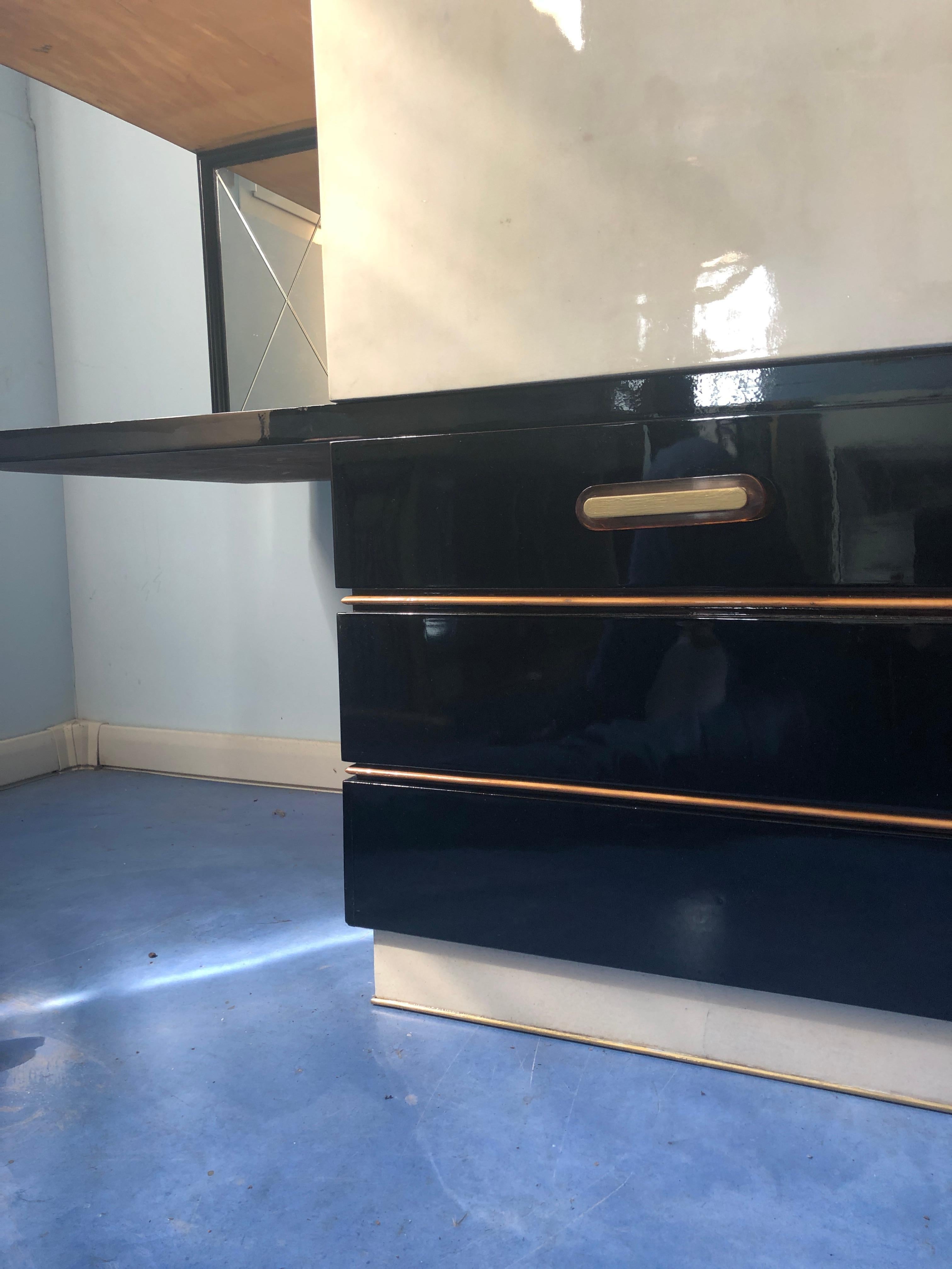 Italian Midcentury Parchment Black Lacquered Sideboard, 1950 For Sale 10