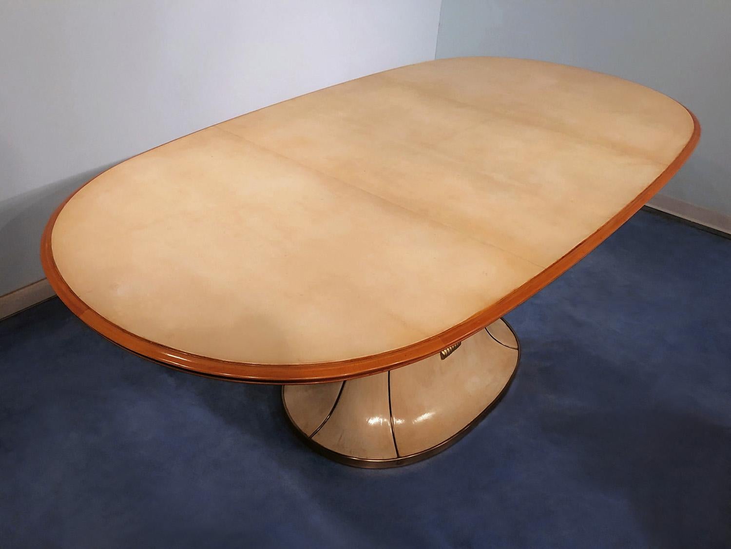 Italian Mid-Century Oval Parchment Dining Table by Vittorio Dassi, 1950s 6