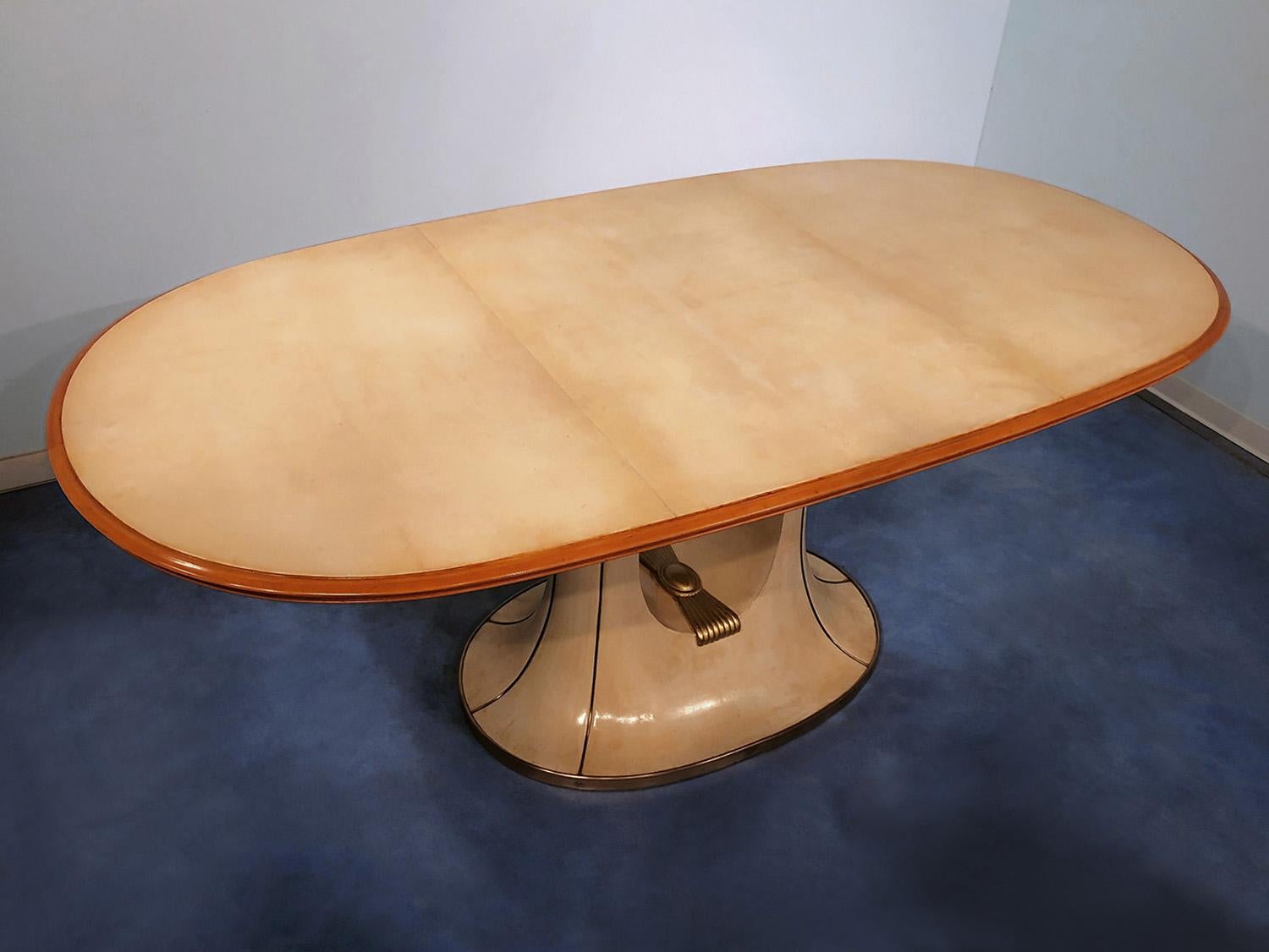 Italian Mid-Century Oval Parchment Dining Table by Vittorio Dassi, 1950s 7