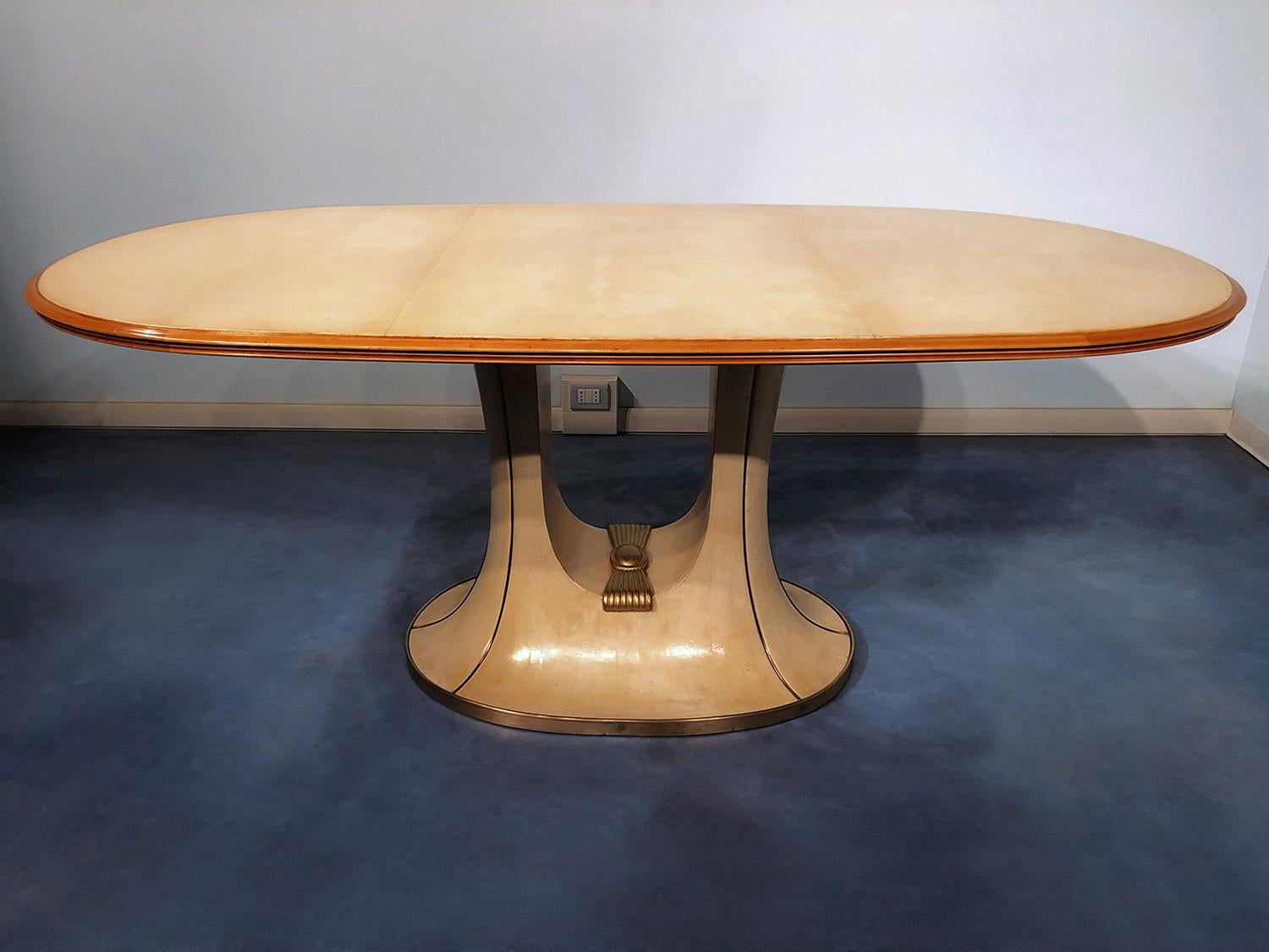 Italian Mid-Century Oval Parchment Dining Table by Vittorio Dassi, 1950s 1