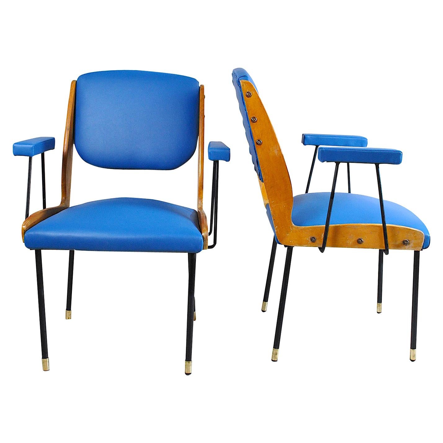 Pari de chaises italiennes du milieu du siècle dernier en vente