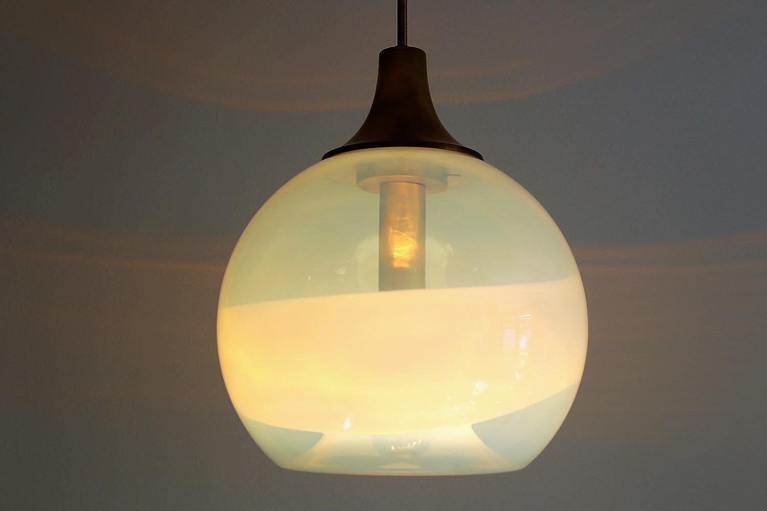 Italian Midcentury Pendant Lamp Designed by Carlo Nason for AV Mazzega, 1960s 1