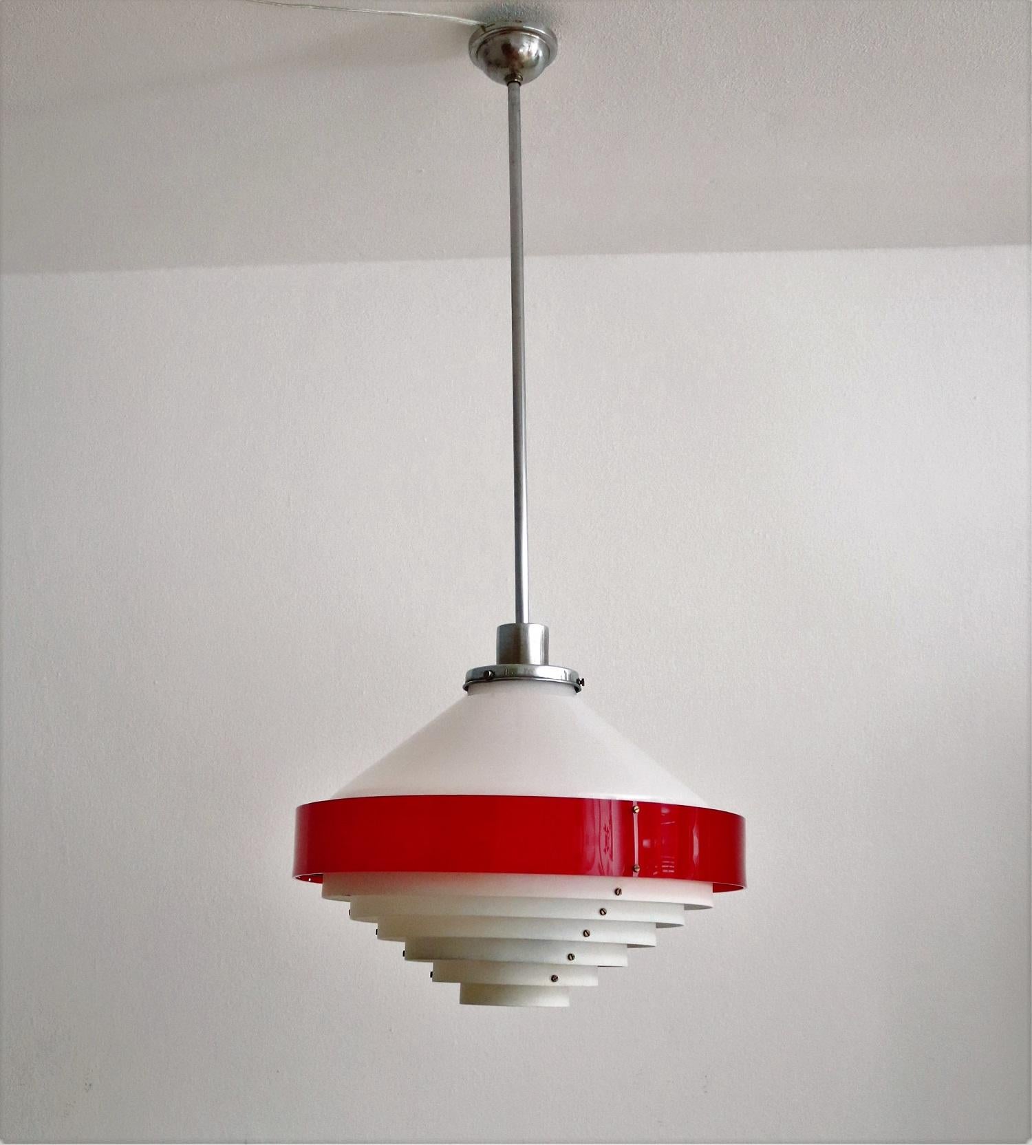 Italian Midcentury Pendant Lamp in Acrylic Aluminium and Brass by Stilnovo 1950s For Sale 4