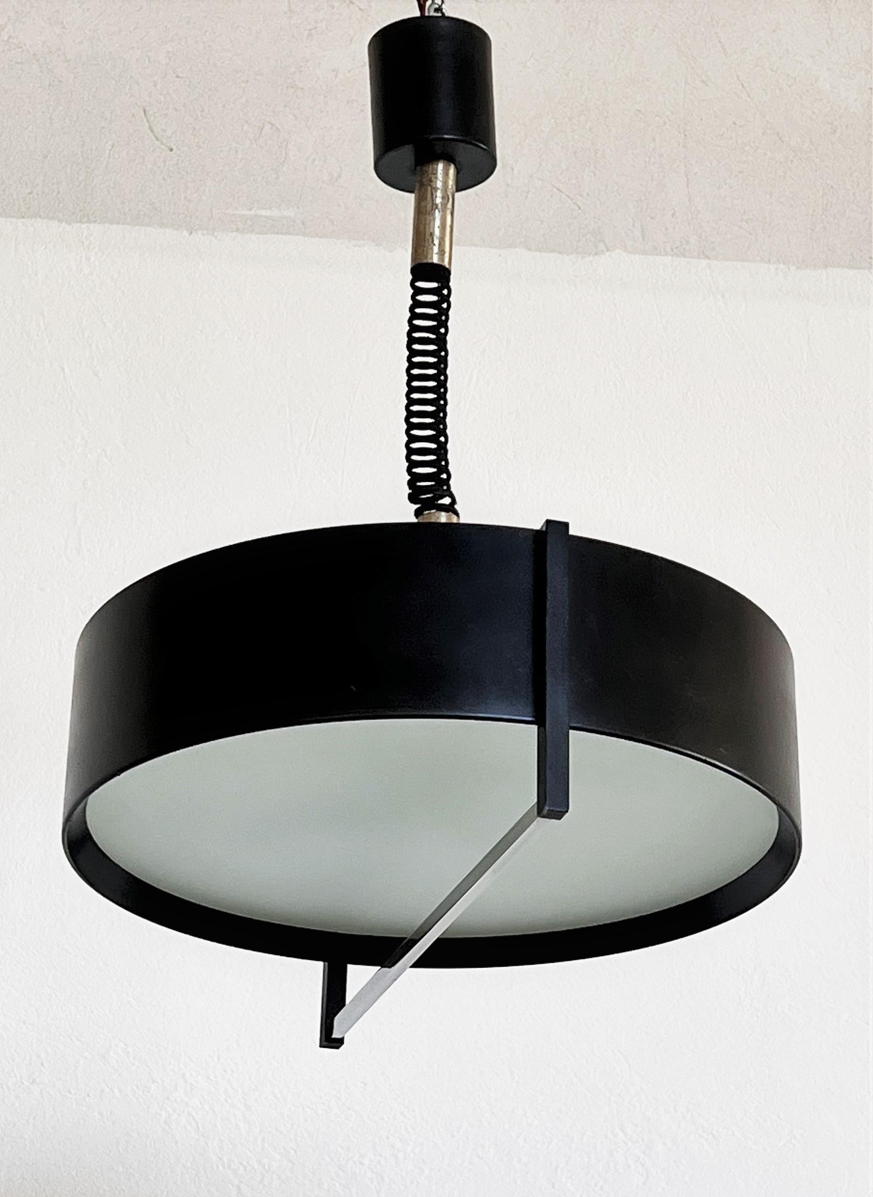 Mid-20th Century Italian Stilnovo Pendant Lamp in Metal and Glass, 1960s For Sale