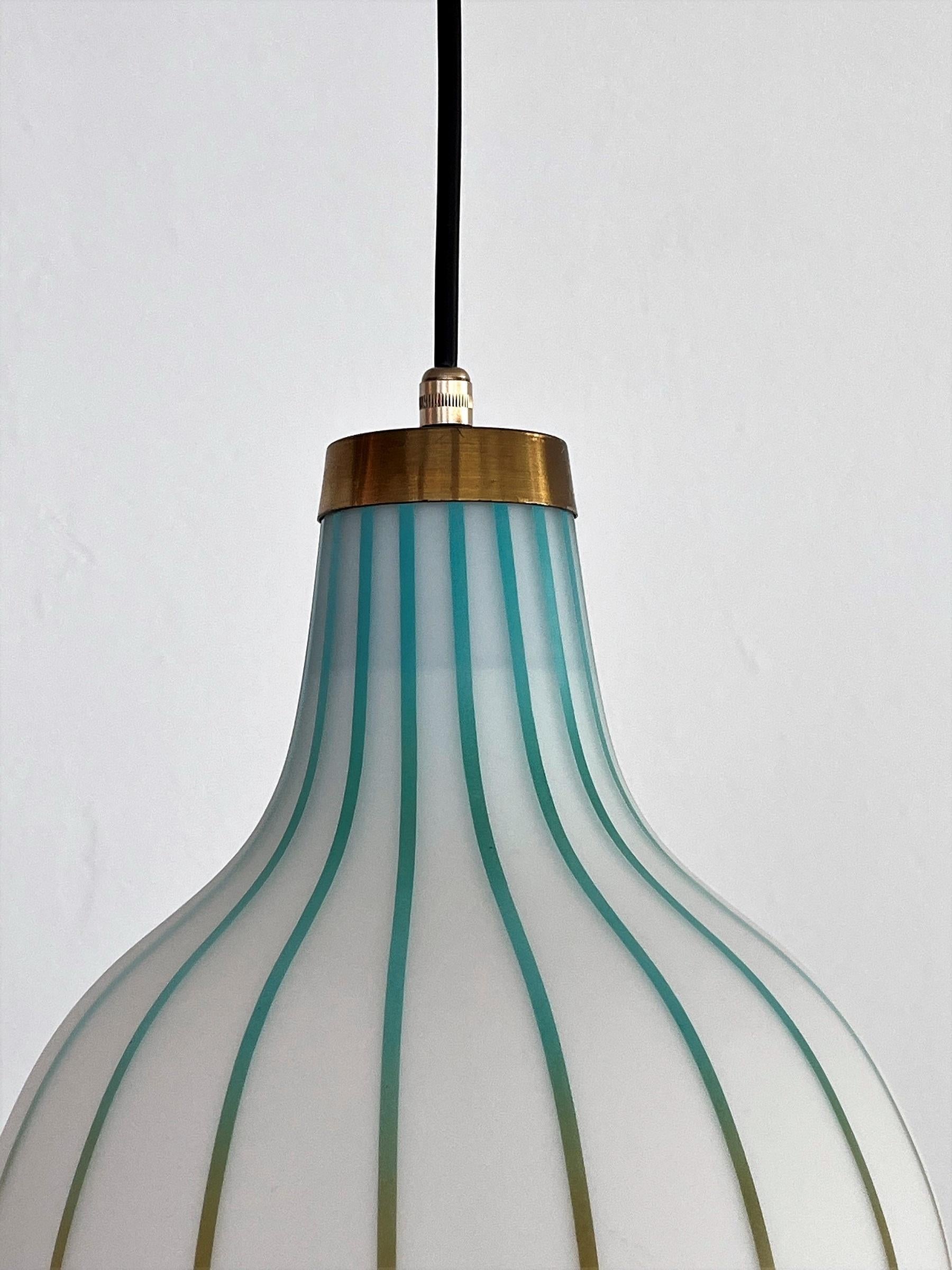 Italian MidCentury Pendant Light with Murano Glass in Massimo Vignelli Style 60s In Good Condition For Sale In Morazzone, Varese