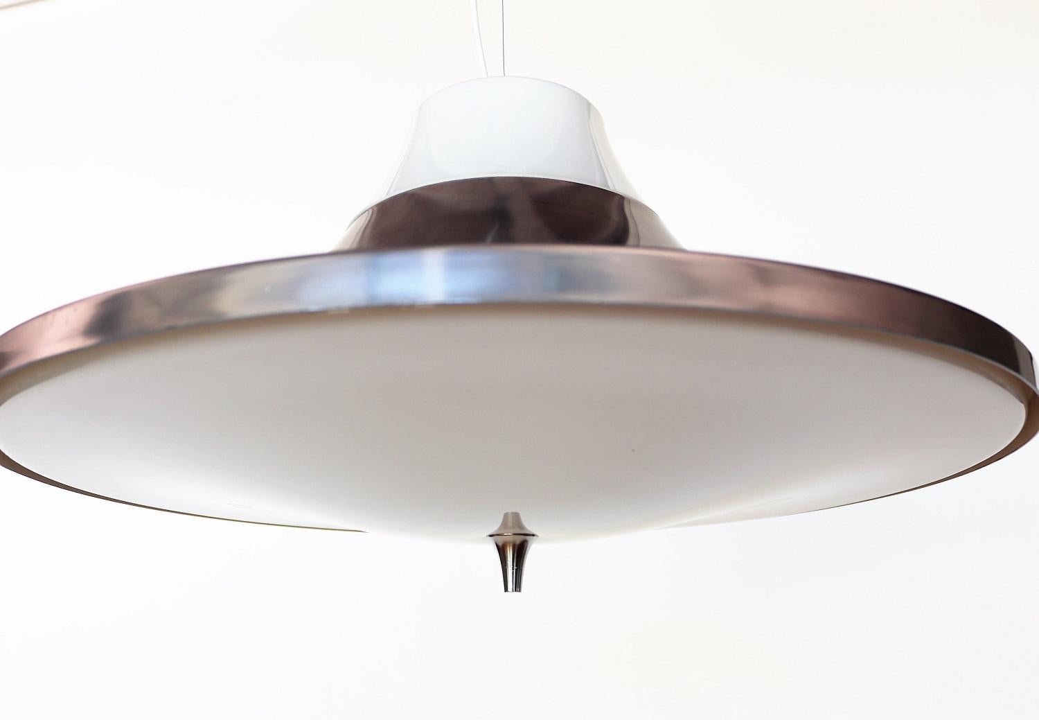 Italian Midcentury Plexiglass Pendant Lamp, 1960s 1