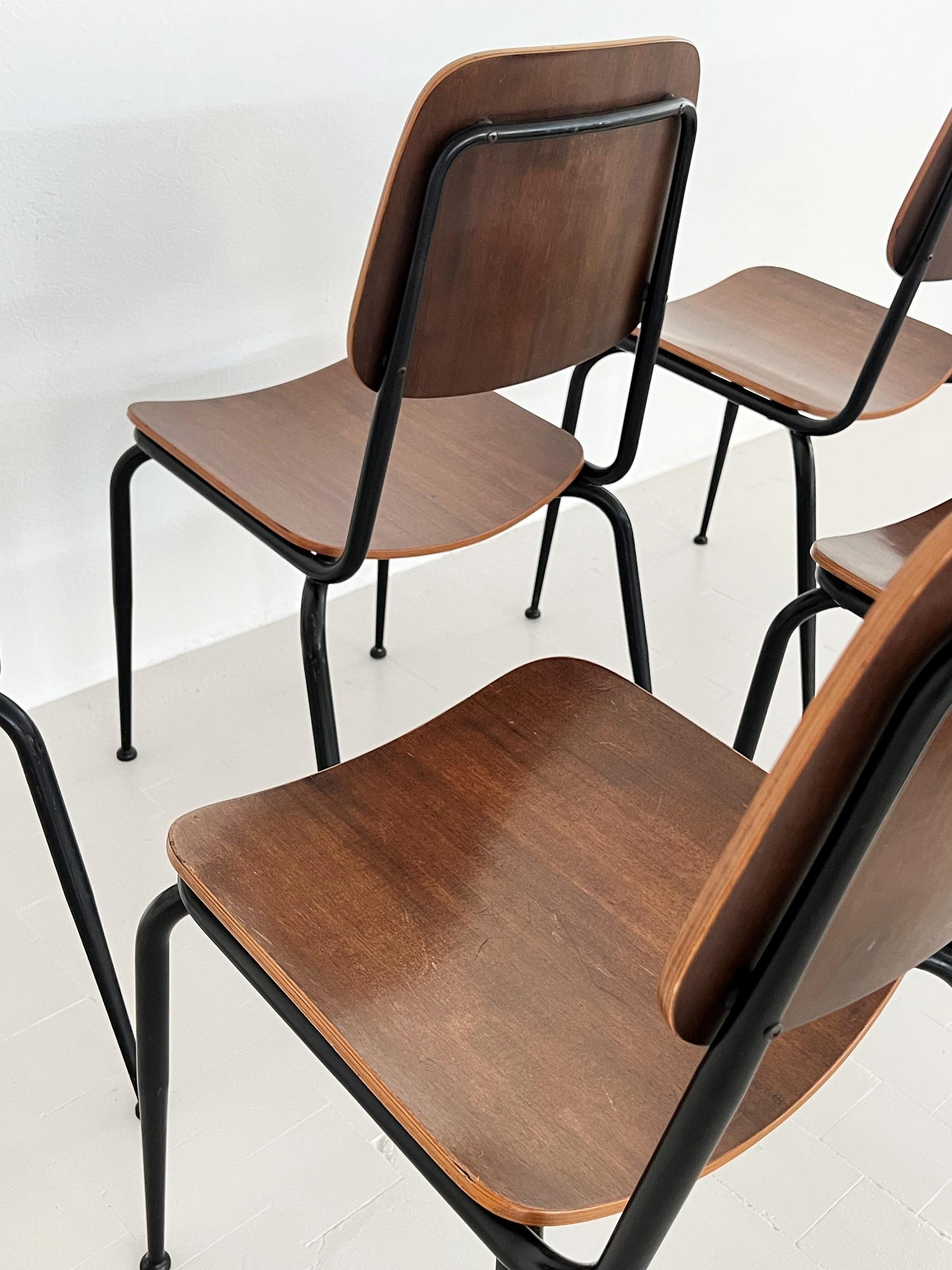 Italian Mid-Century Plywood Nutwood Chairs by Velca Legnano, 1960s For Sale 5