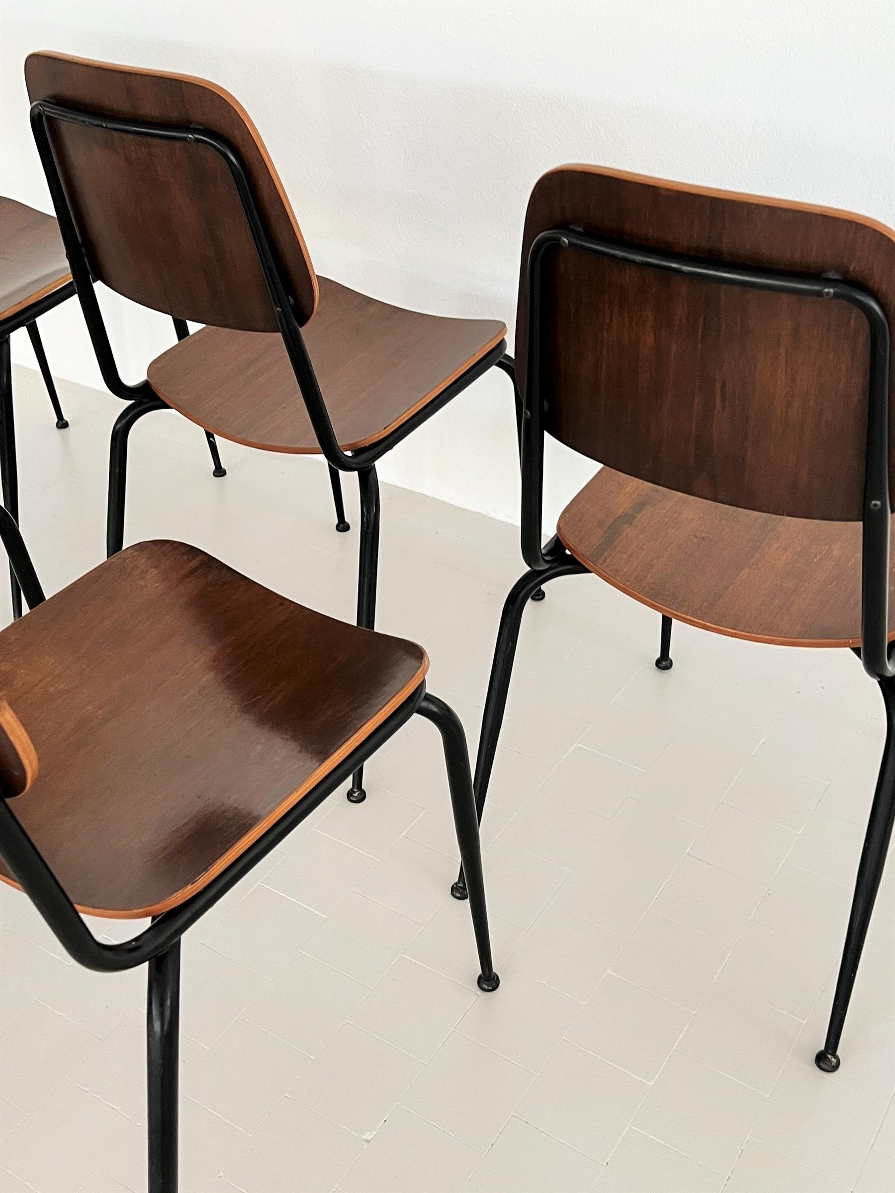 Italian Mid-Century Plywood Nutwood Chairs by Velca Legnano, 1960s For Sale 8