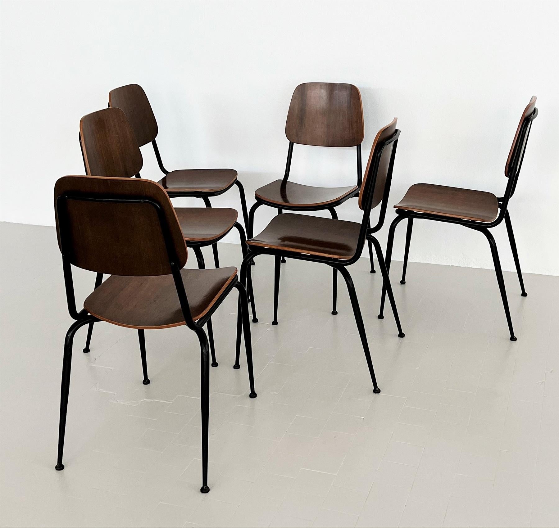 Laminated Italian Mid-Century Plywood Nutwood Chairs by Velca Legnano, 1960s For Sale