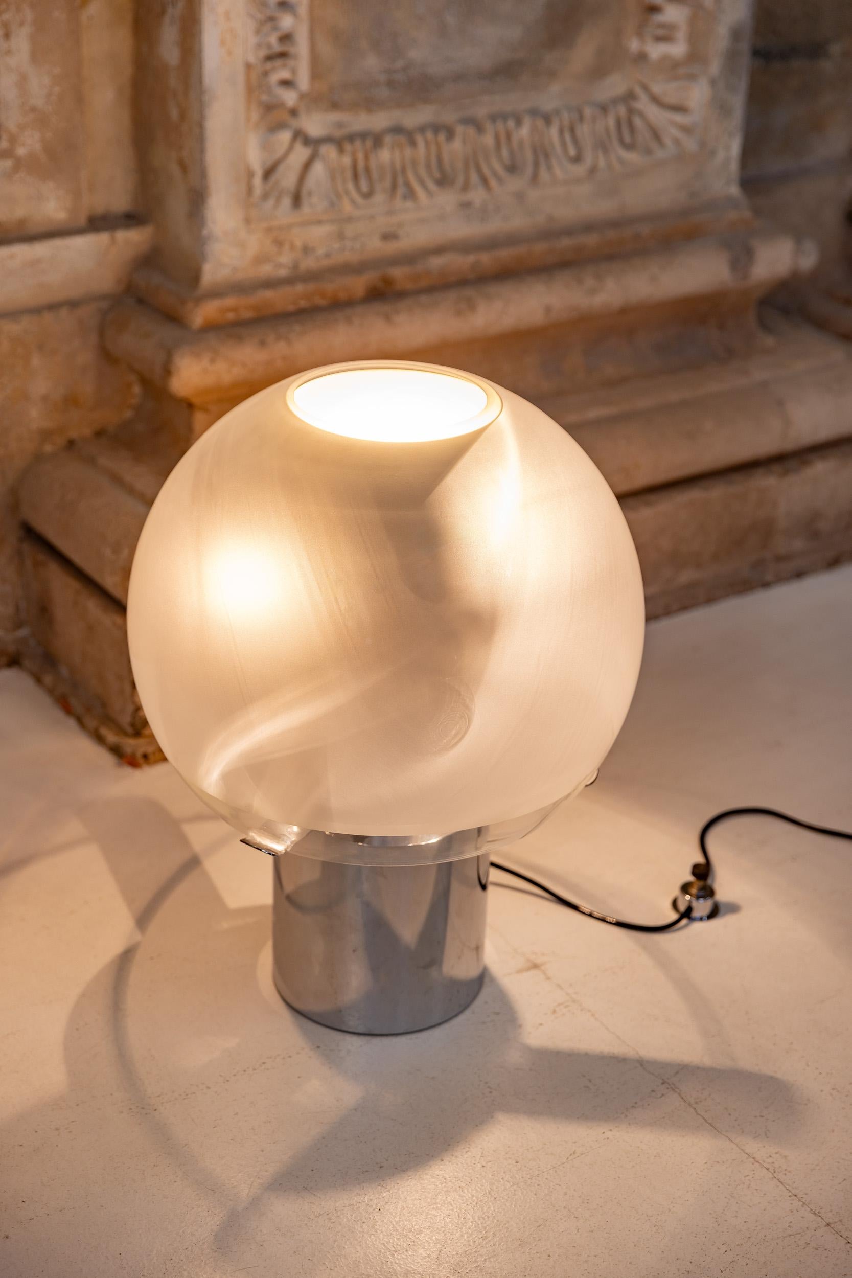 Italian midcentury Porcino table lamp by Luigi Caccia Dominioni 7