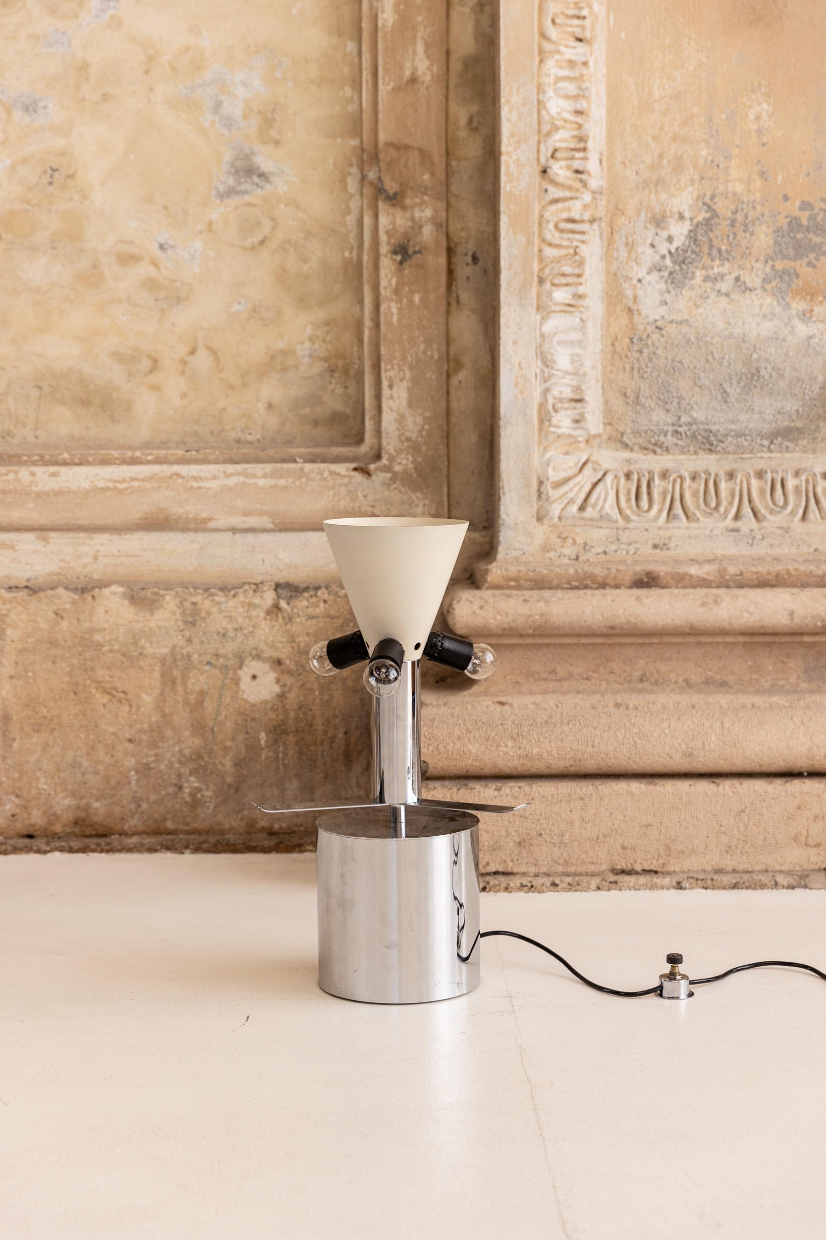 Italian midcentury Porcino table lamp by Luigi Caccia Dominioni 11