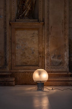 Italian midcentury Porcino table lamp by Luigi Caccia Dominioni
