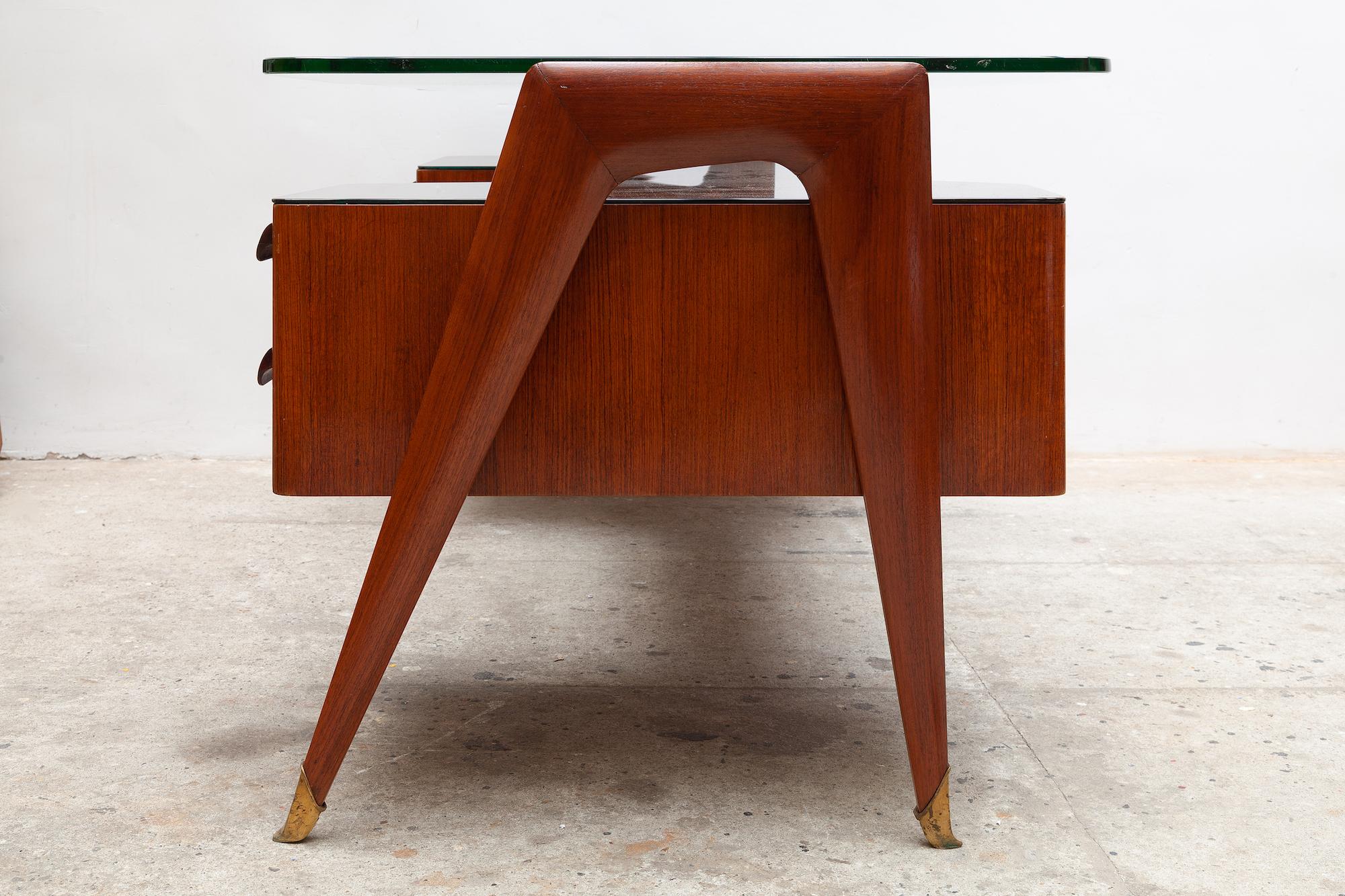 Mid-20th Century Italian Midcentury Presidential Desk by Vittorio Dassi, 1950s