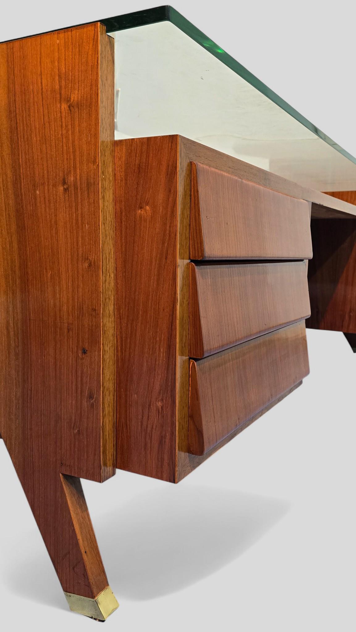 Italian Midcentury Presidential Executive Table Desk designed by Vittorio Dassi in vendita 6