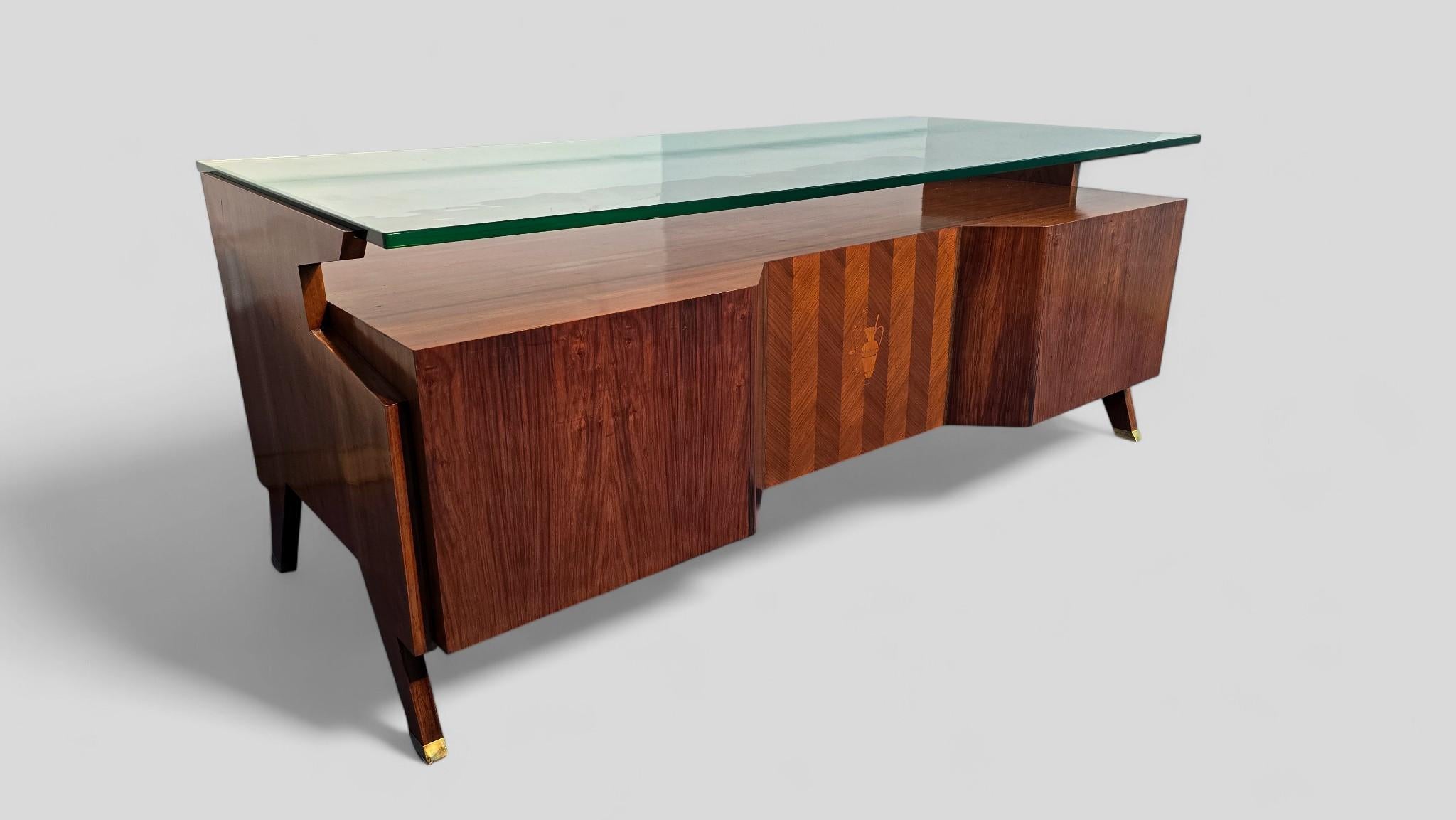 Mid-Century moderno Italian Midcentury Presidential Executive Table Desk designed by Vittorio Dassi in vendita