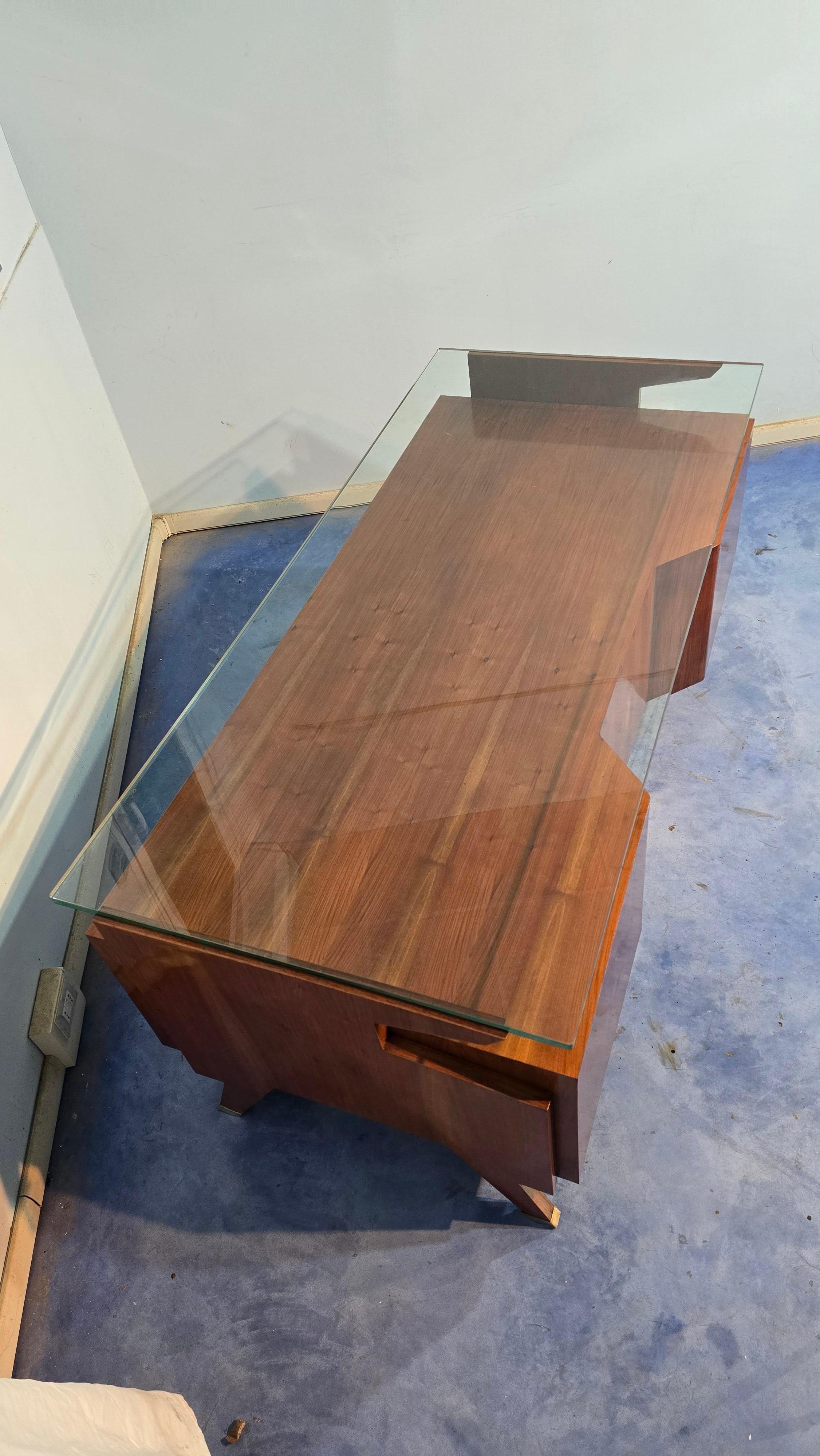 Italian Midcentury Presidential Executive Table Desk designed by Vittorio Dassi in vendita 12