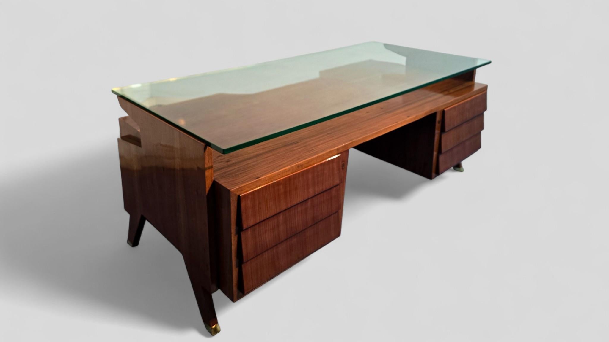 Italian Midcentury Presidential Executive Table Desk designed by Vittorio Dassi in vendita 4