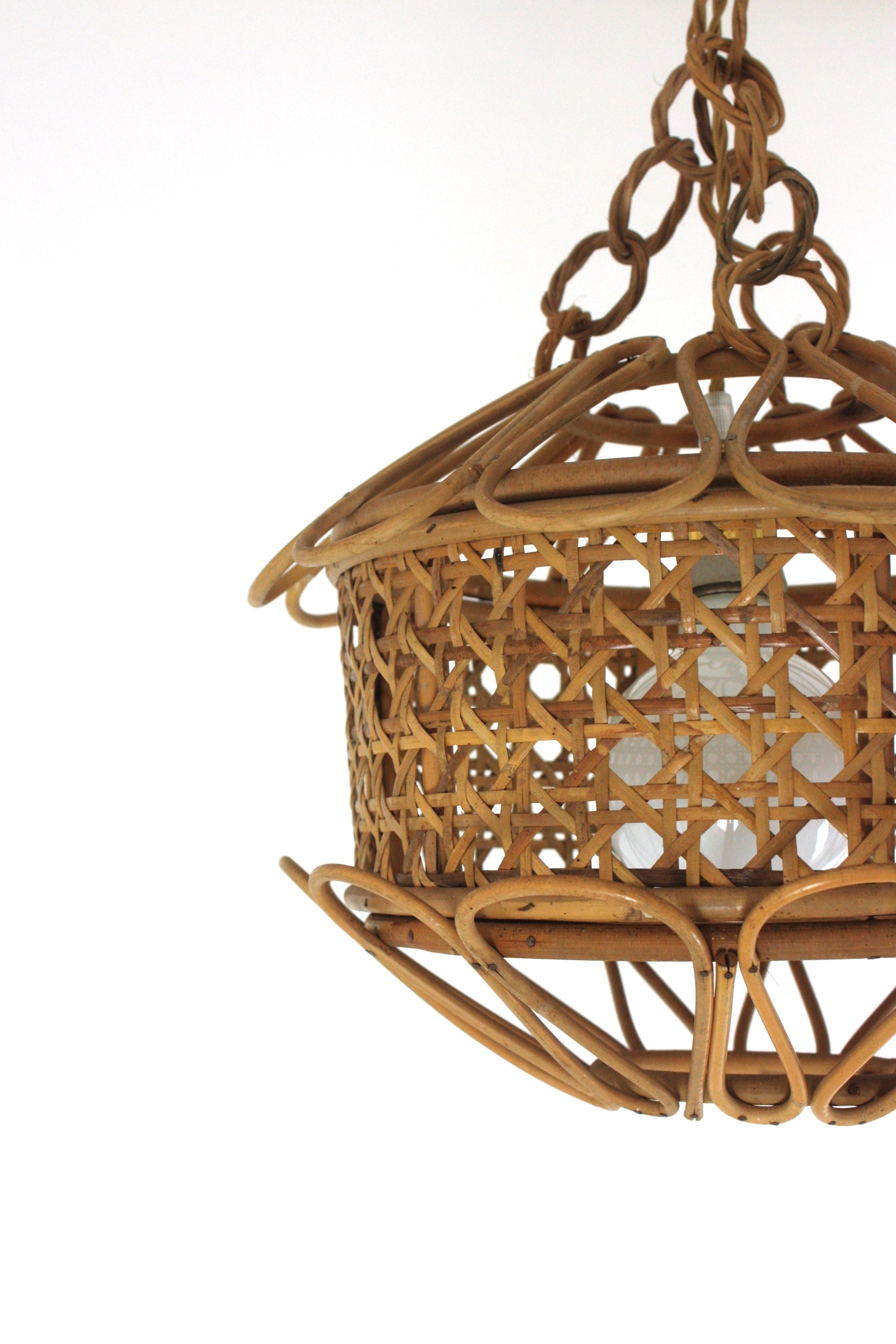 Italienische Mid-Century-Pendelleuchte/Laterne aus Rattan und Korbweide im Angebot 11