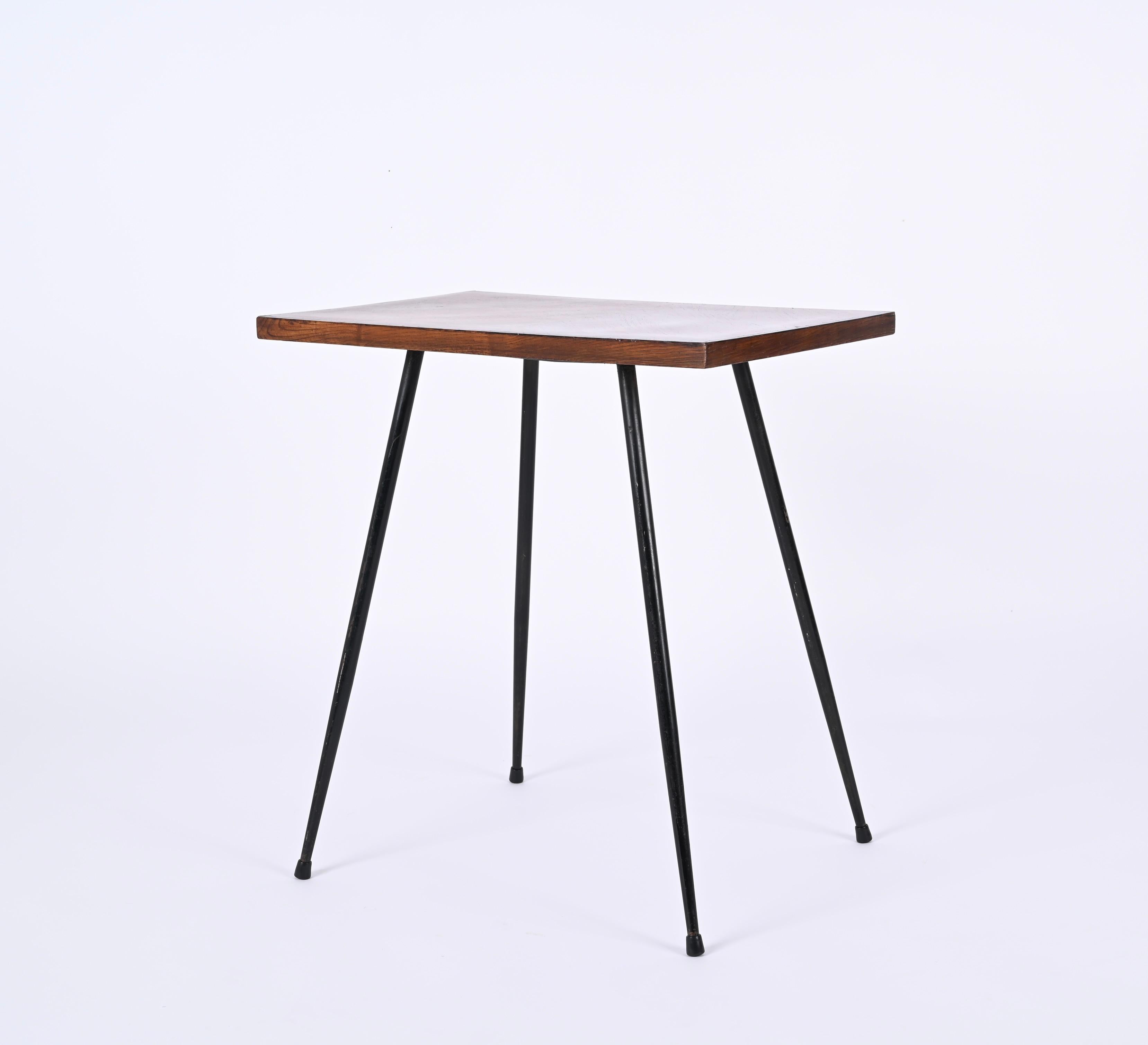 Italian Midcentury Rectangular Side Table in Teak Wood and Enameled Metal, 1950s For Sale 6