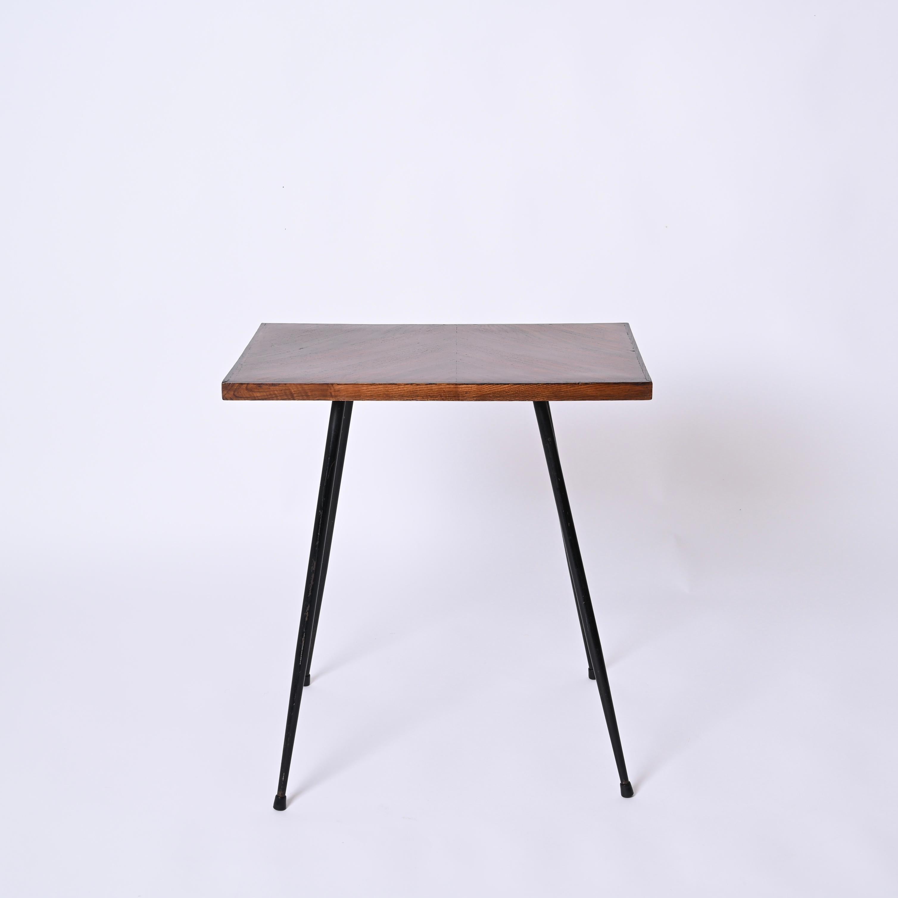Italian Midcentury Rectangular Side Table in Teak Wood and Enameled Metal, 1950s For Sale 7
