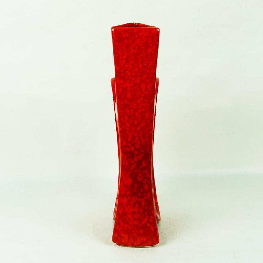 Mid-Century Modern Italian Midcentury Red Ceramic Vase by Roberto Rigon for Bertoncello For Sale