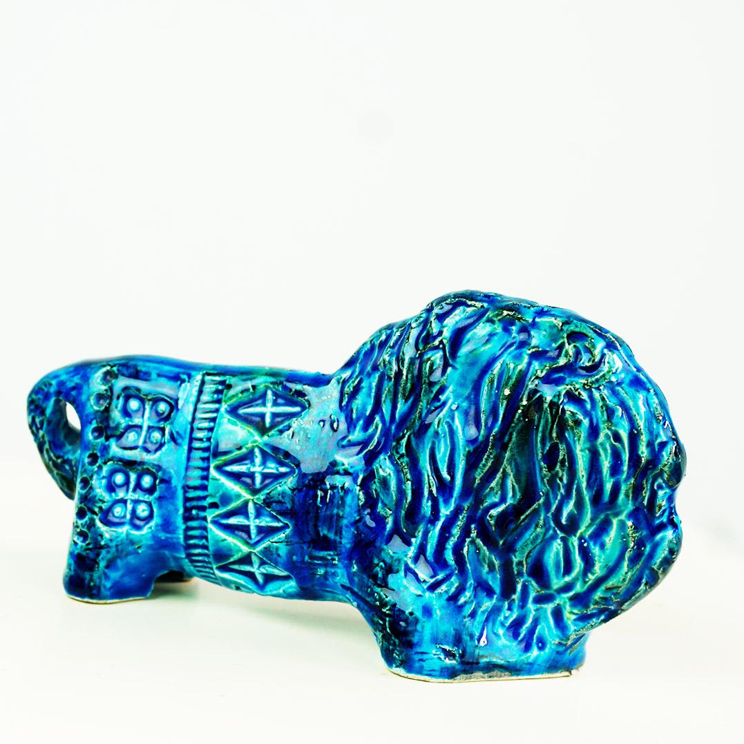 Vernissé Lion en céramique Rimini Blu du milieu du siècle dernier par Aldo Londi pour Bitossi en vente