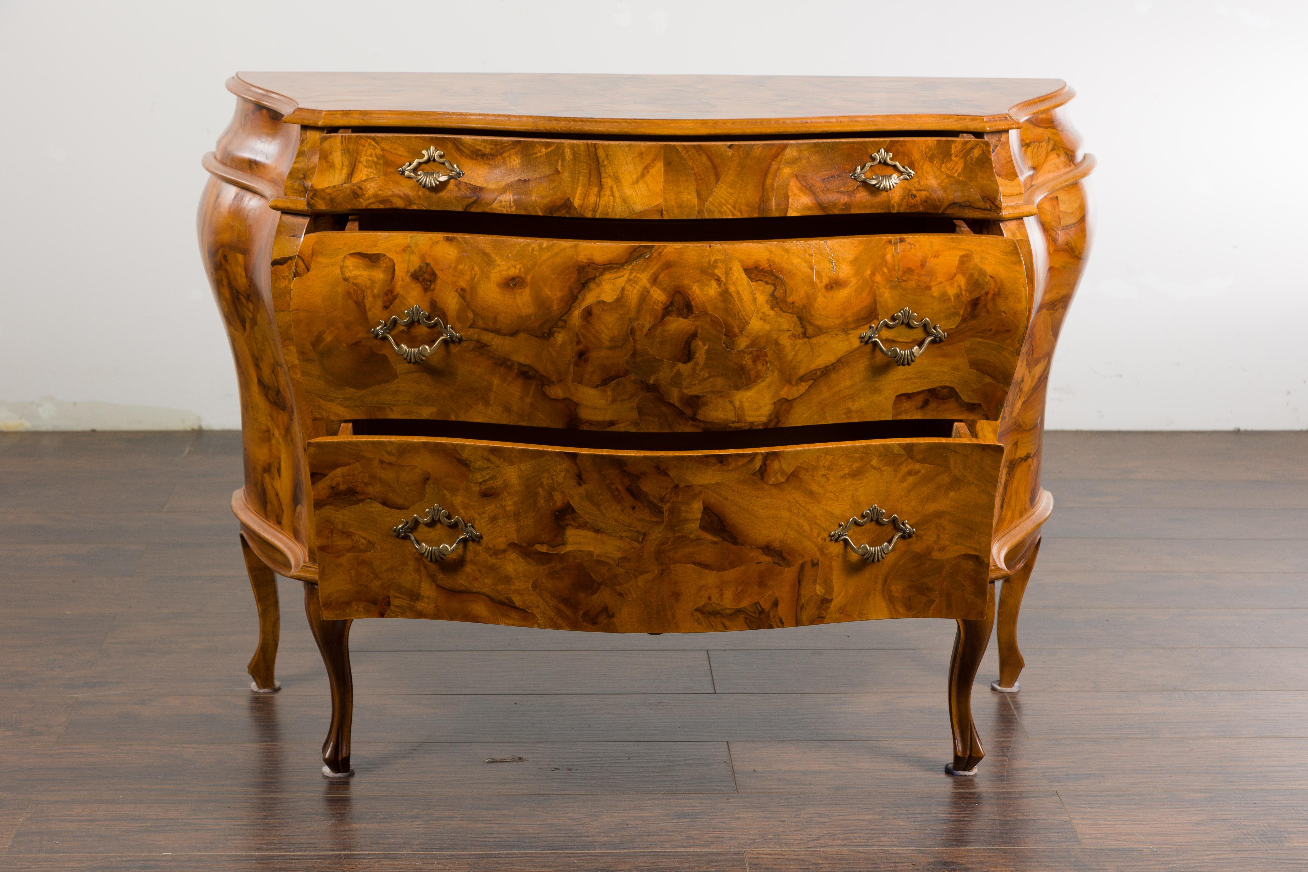 Italian Midcentury Rococo Style Bombé Chest with Three Drawers and Cabriole Legs For Sale 1