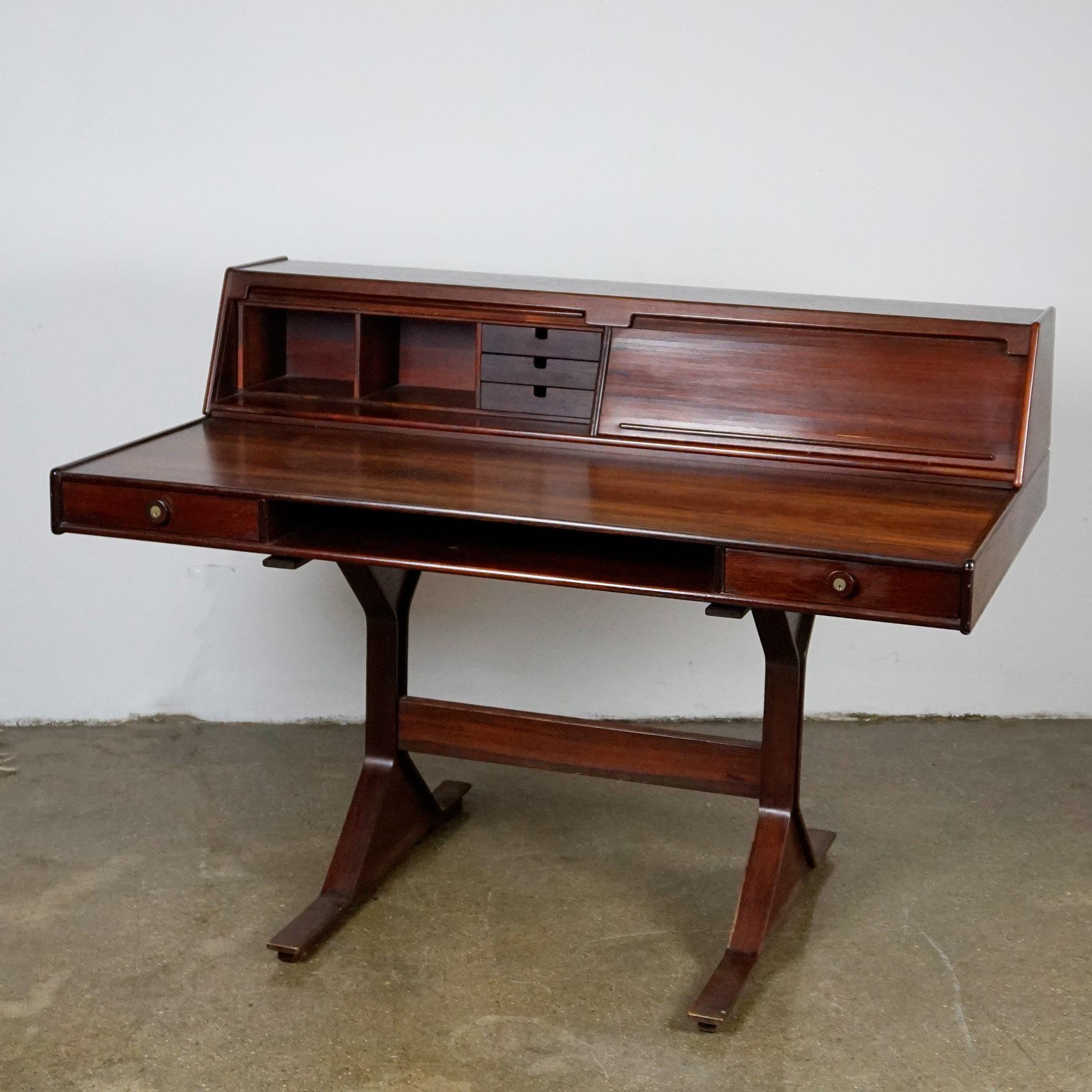 Mid-Century Modern Italian Midcentury Rosewood Desk Mod. 530 by Gianfranco Frattini for Bernini