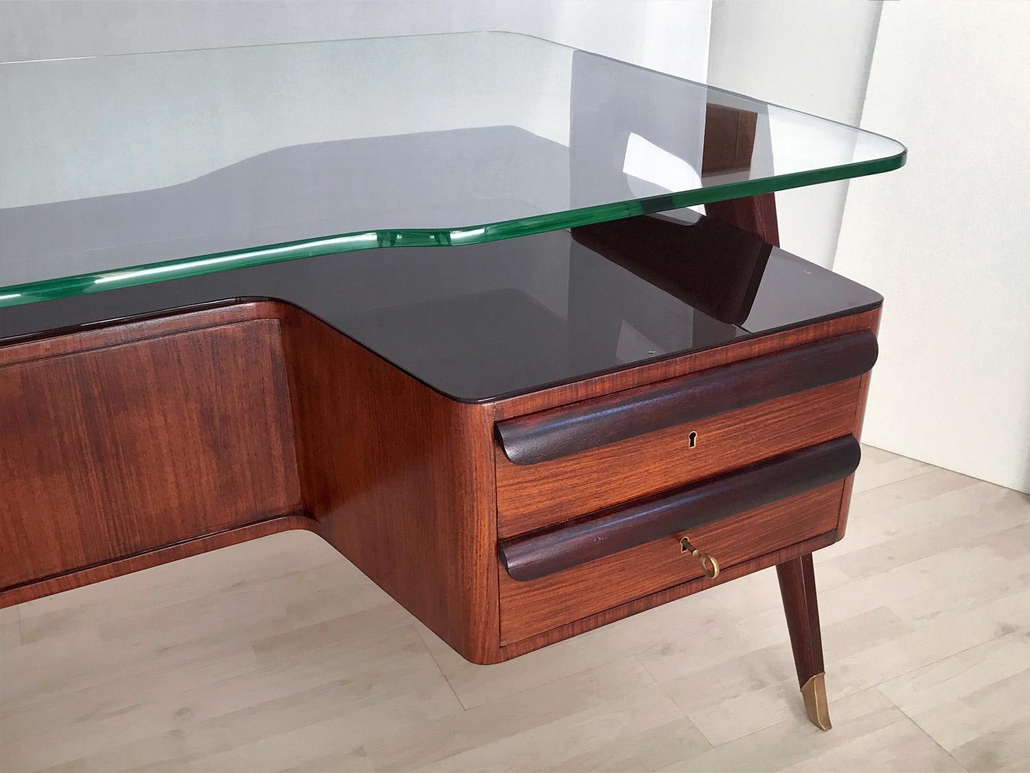 Italian Midcentury Rosewood Executive Desk by Vittorio Dassi, 1950s 5