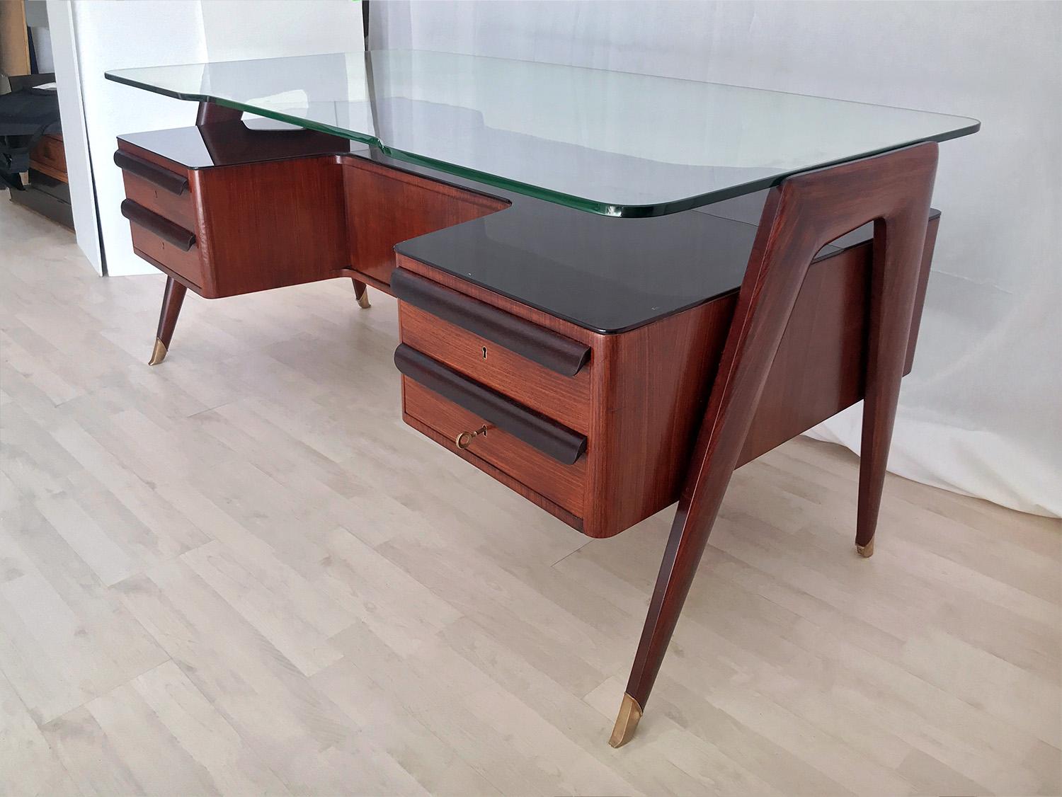 Italian Midcentury Rosewood Executive Desk by Vittorio Dassi, 1950s 2