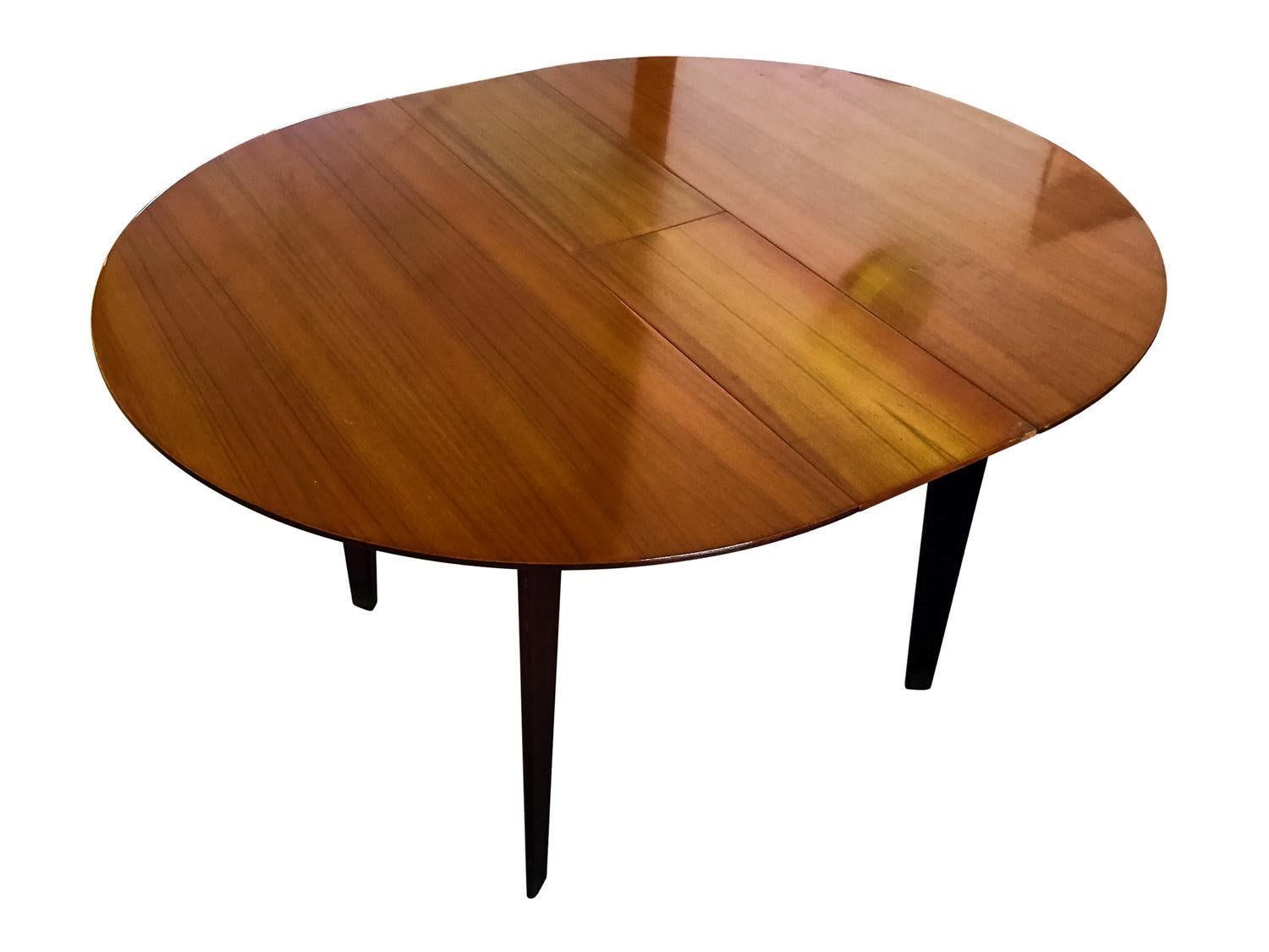 Italian Midcentury Teak Wood Extendable Dining Table by Vittorio Dassi, 1950s 5