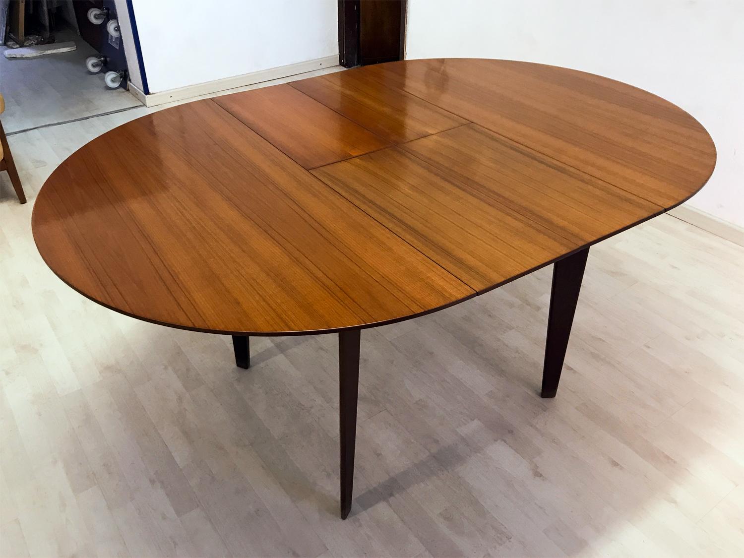 Italian Midcentury Teak Wood Extendable Dining Table by Vittorio Dassi, 1950s 7