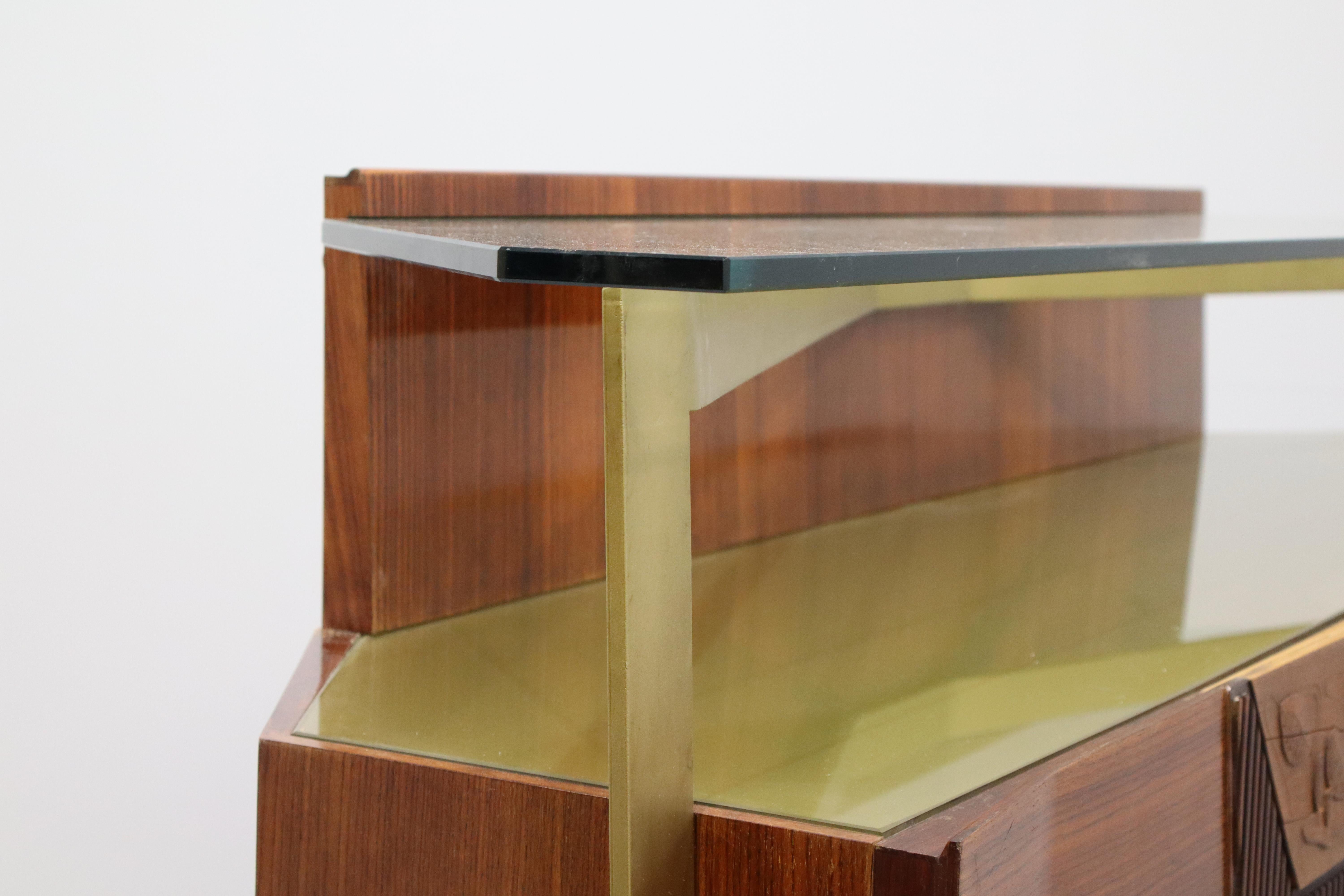 Italian Midcentury Rosewood Sideboard or Bar Cabinet by Vittorio Dassi, 1950s In Good Condition For Sale In Rovereta, SM