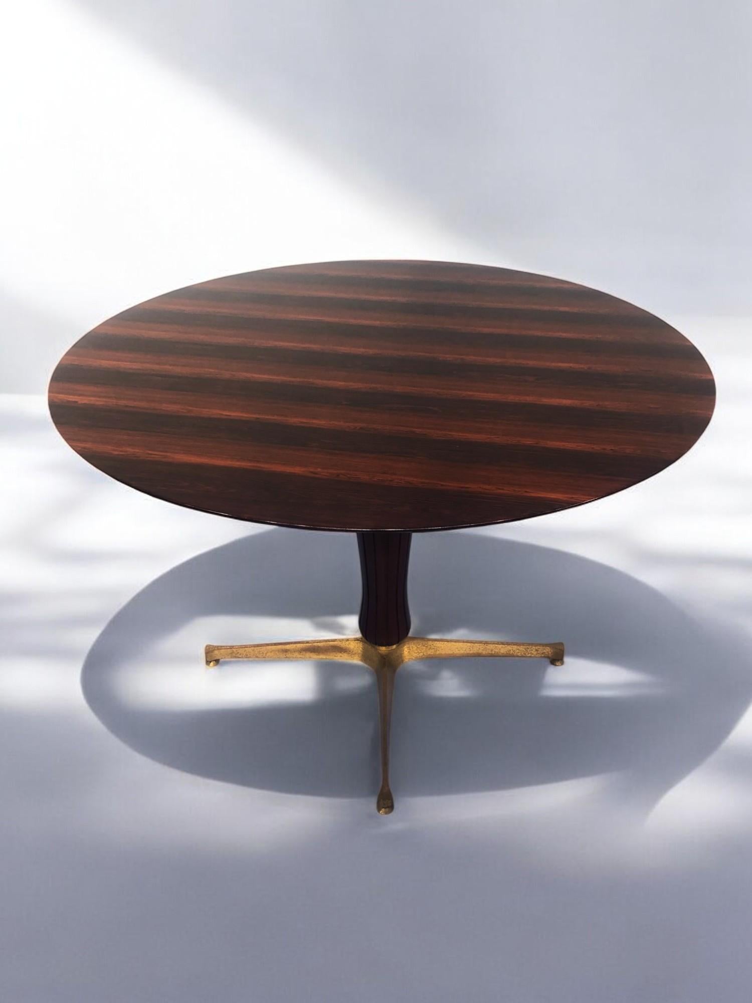 Italian Midcentury Rosewood Table Attributed to Paolo Buffa, 1950s For Sale 7