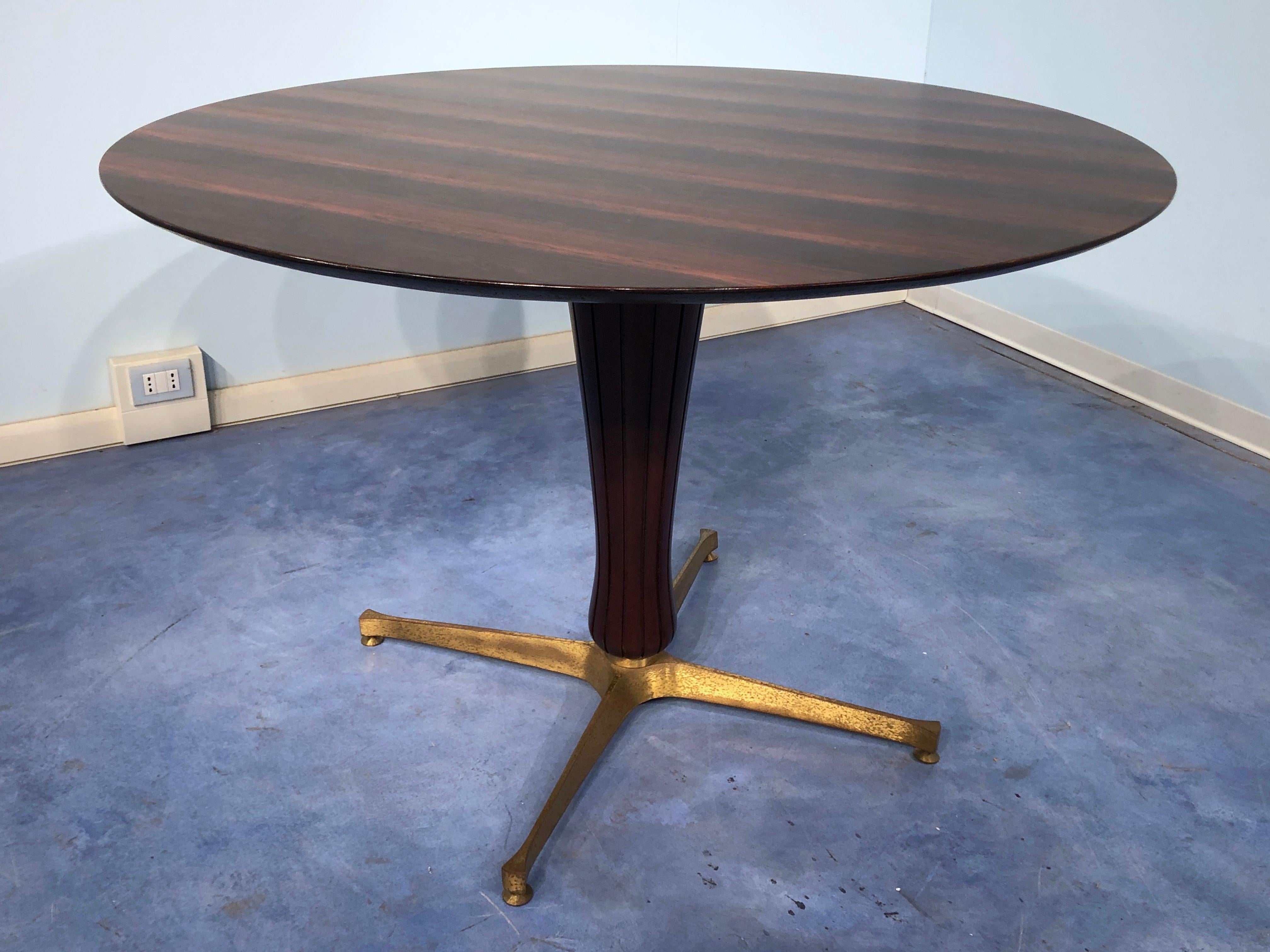 Teck Table italienne en teck du milieu du siècle attribuée à Paolo Buffa, années 1950 en vente