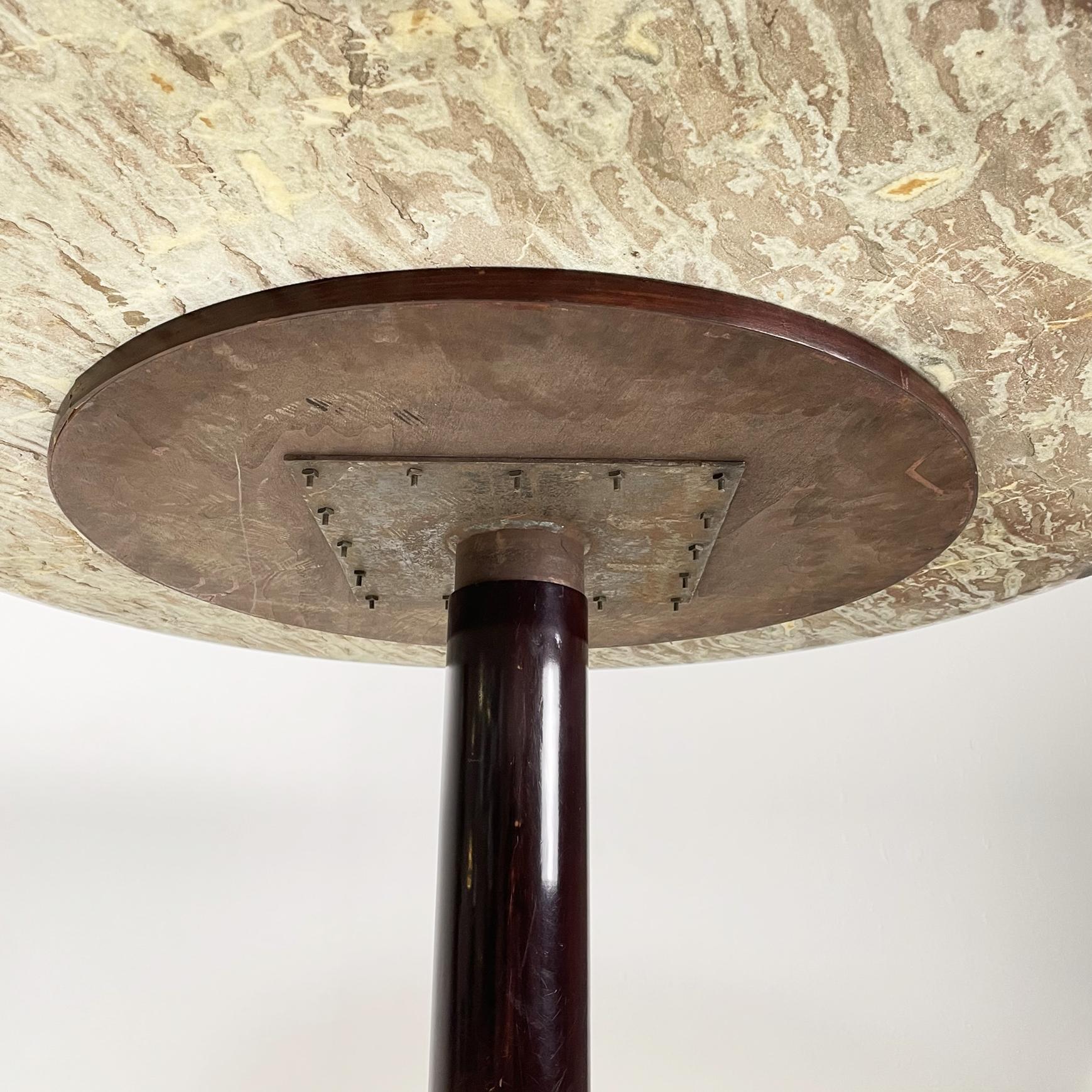 Italian Midcentury Round Dining Table in Red Marble, Black Wood and Brass, 1950s 3