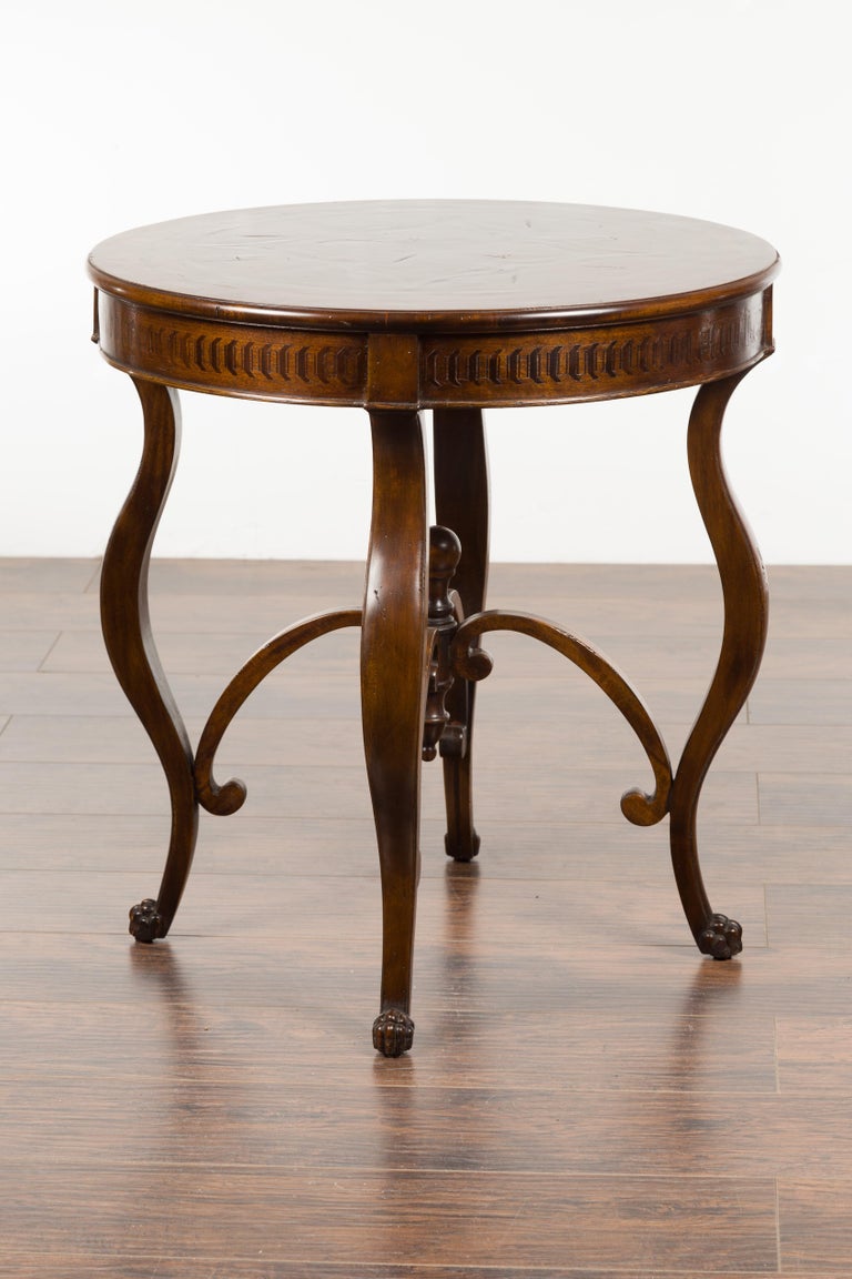 Italian Midcentury Round Top Side Table with Inlaid Decor and Cabriole Legs For Sale 3
