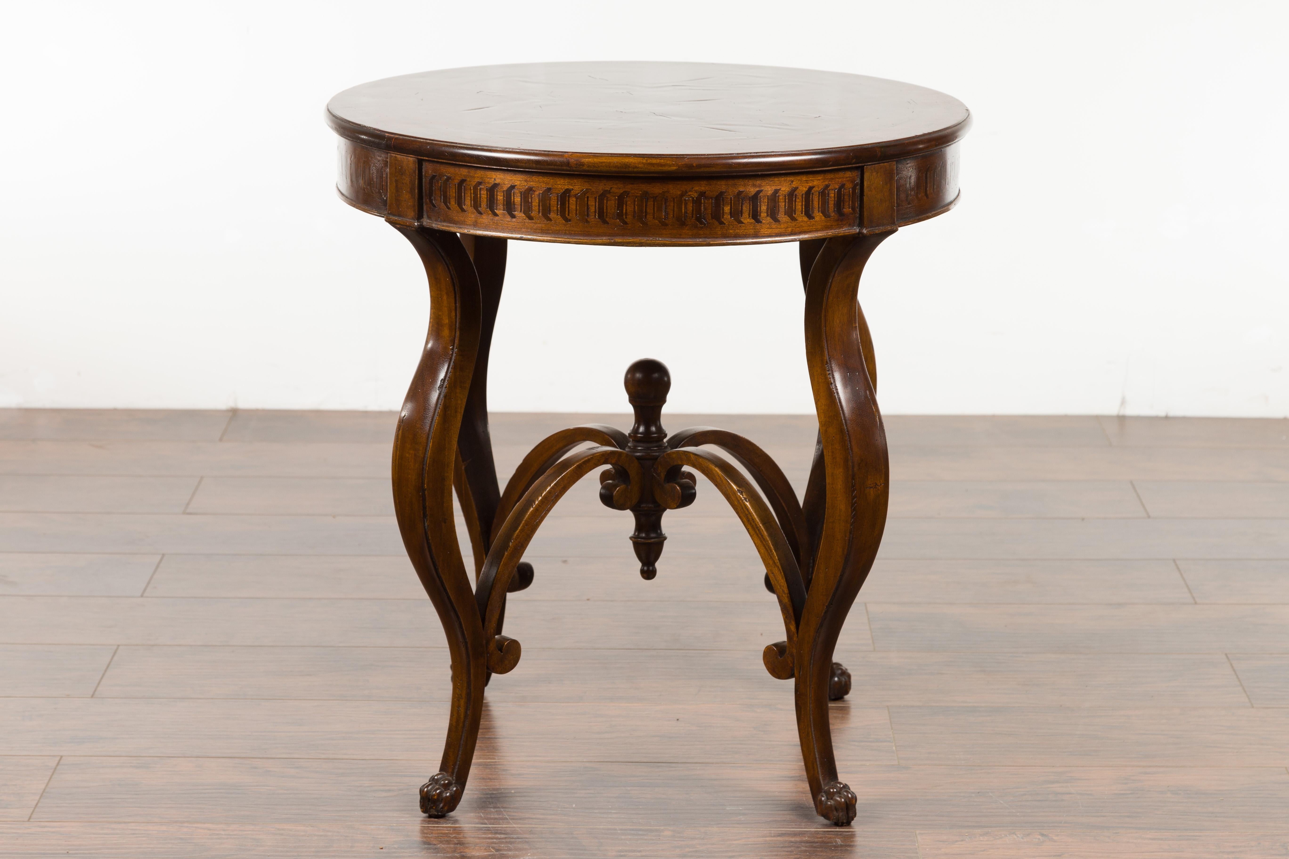Italian Midcentury Round Top Side Table with Inlaid Decor and Cabriole Legs 4