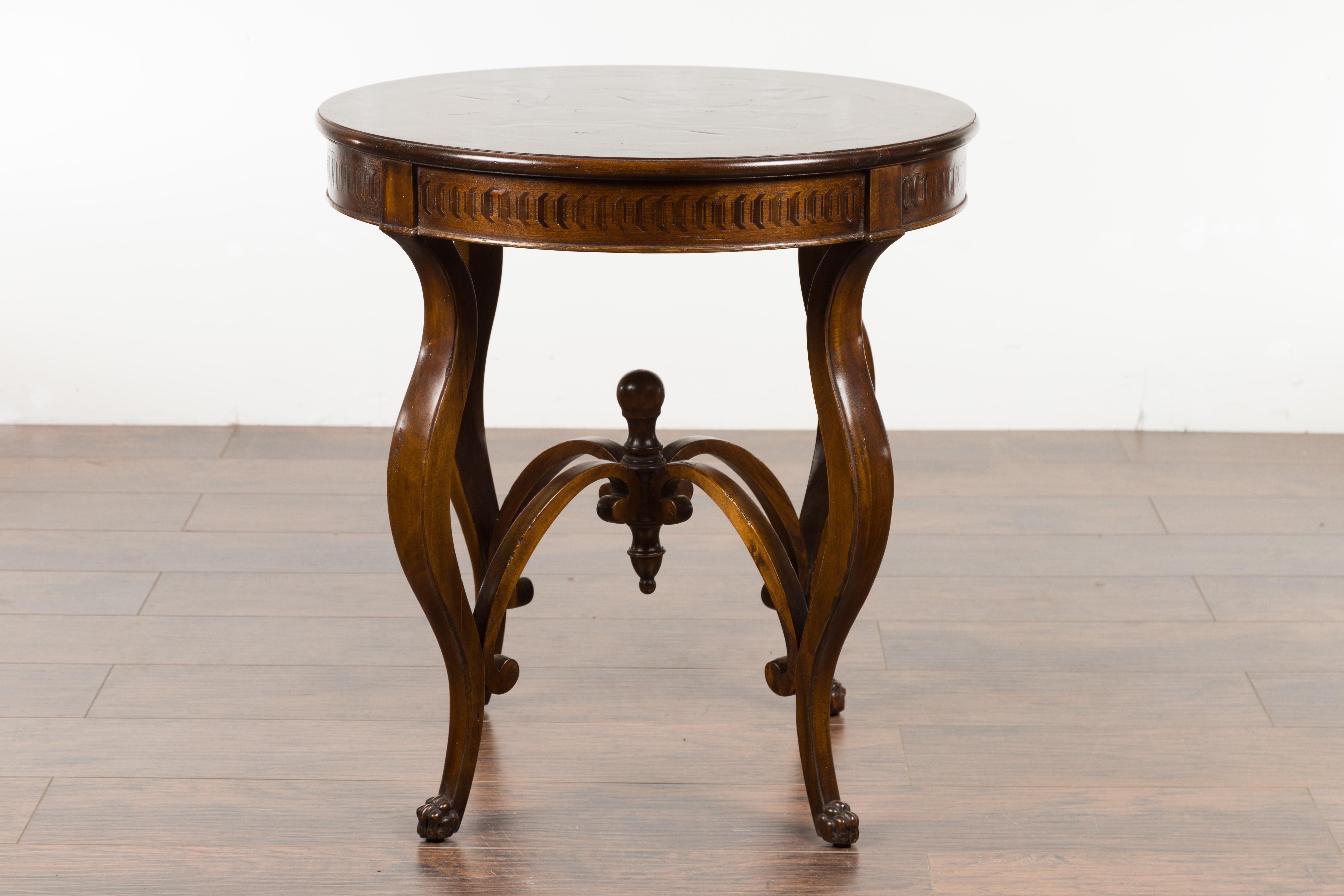 Italian Midcentury Round Top Side Table with Inlaid Decor and Cabriole Legs 5