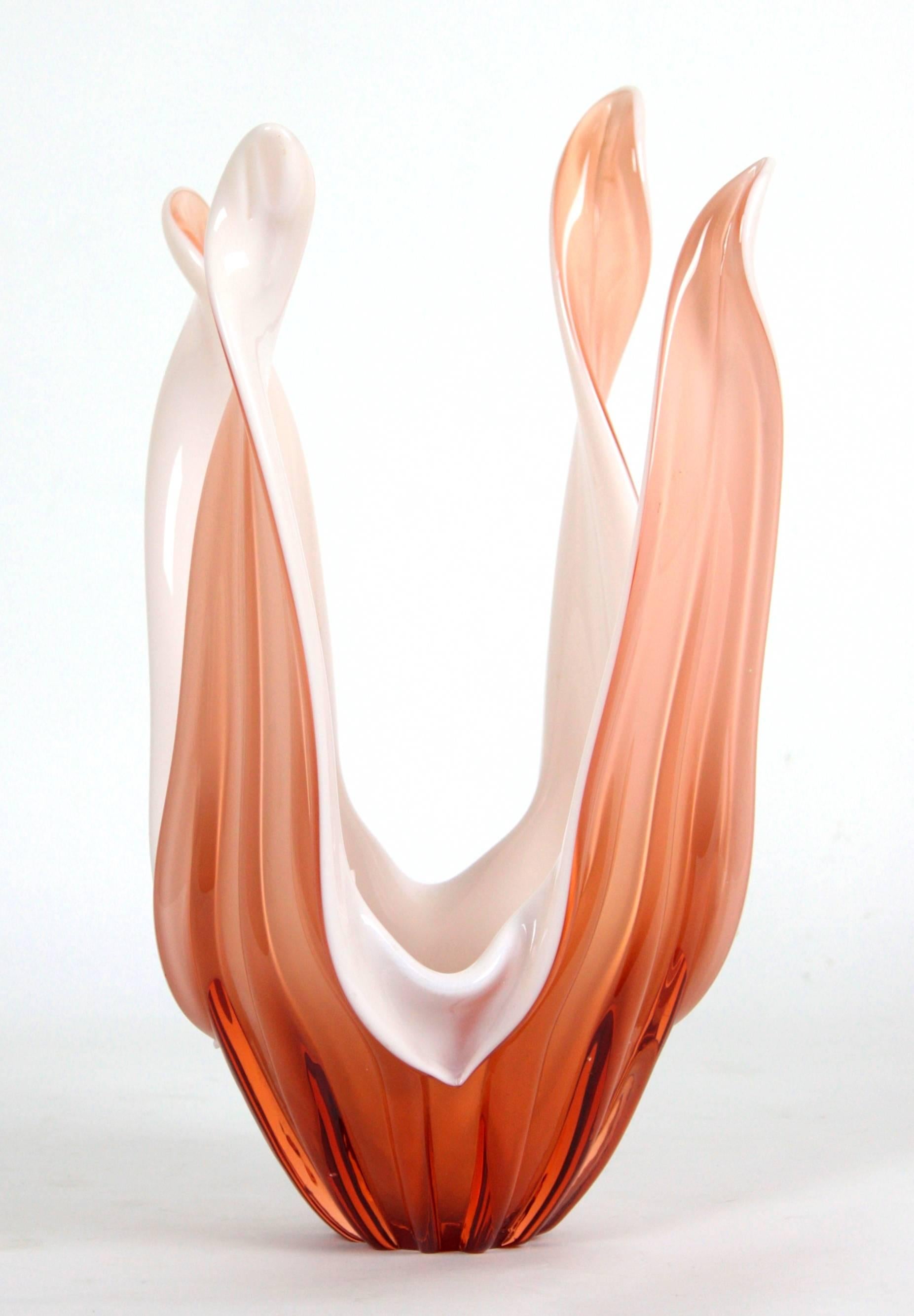 Mid-Century Modern Murano Centerpiece Vase in Peach and Opal White Glass, 1960s For Sale