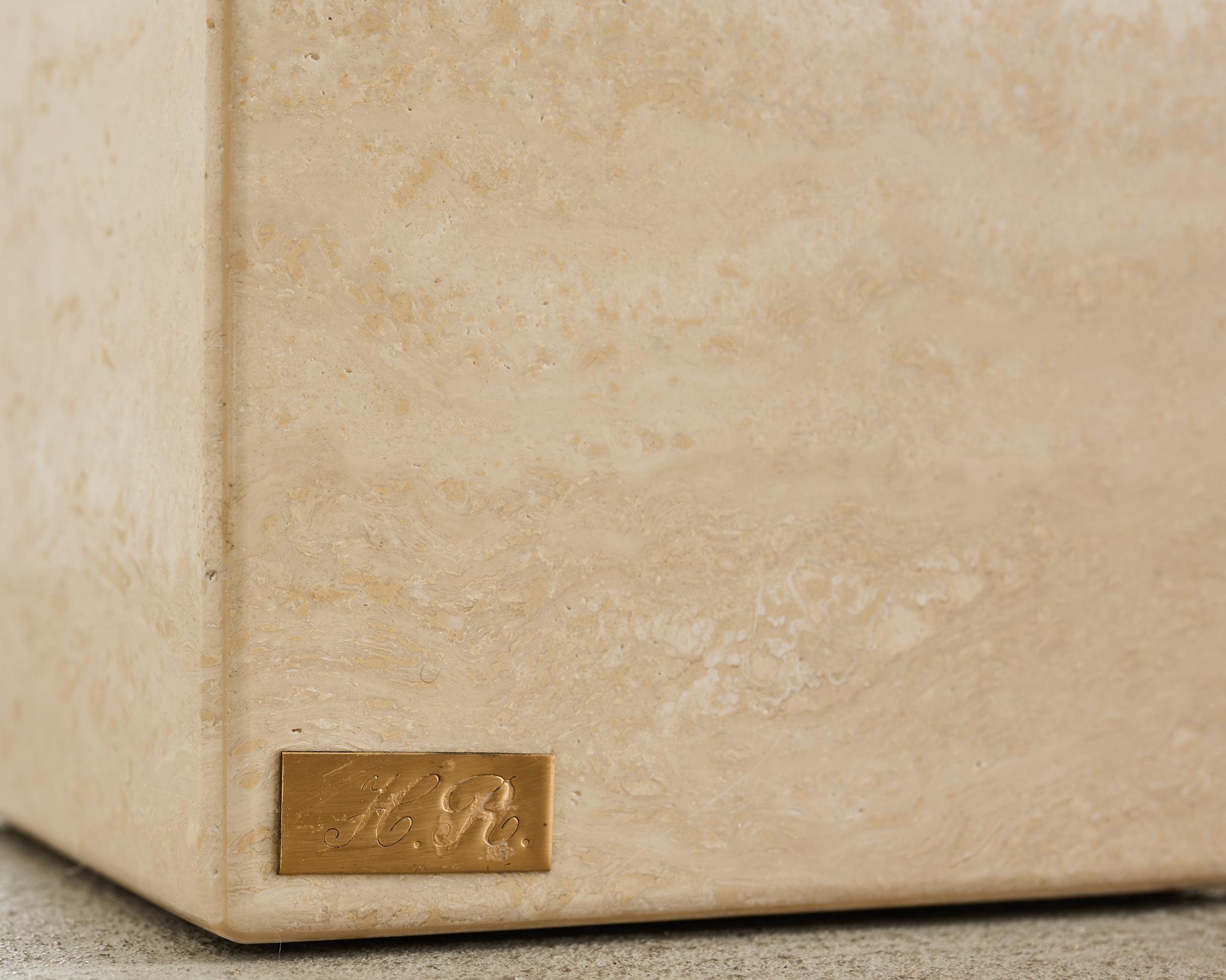 Italian Midcentury Sculptural Travertine Dining Table 7 Ft. en vente 5