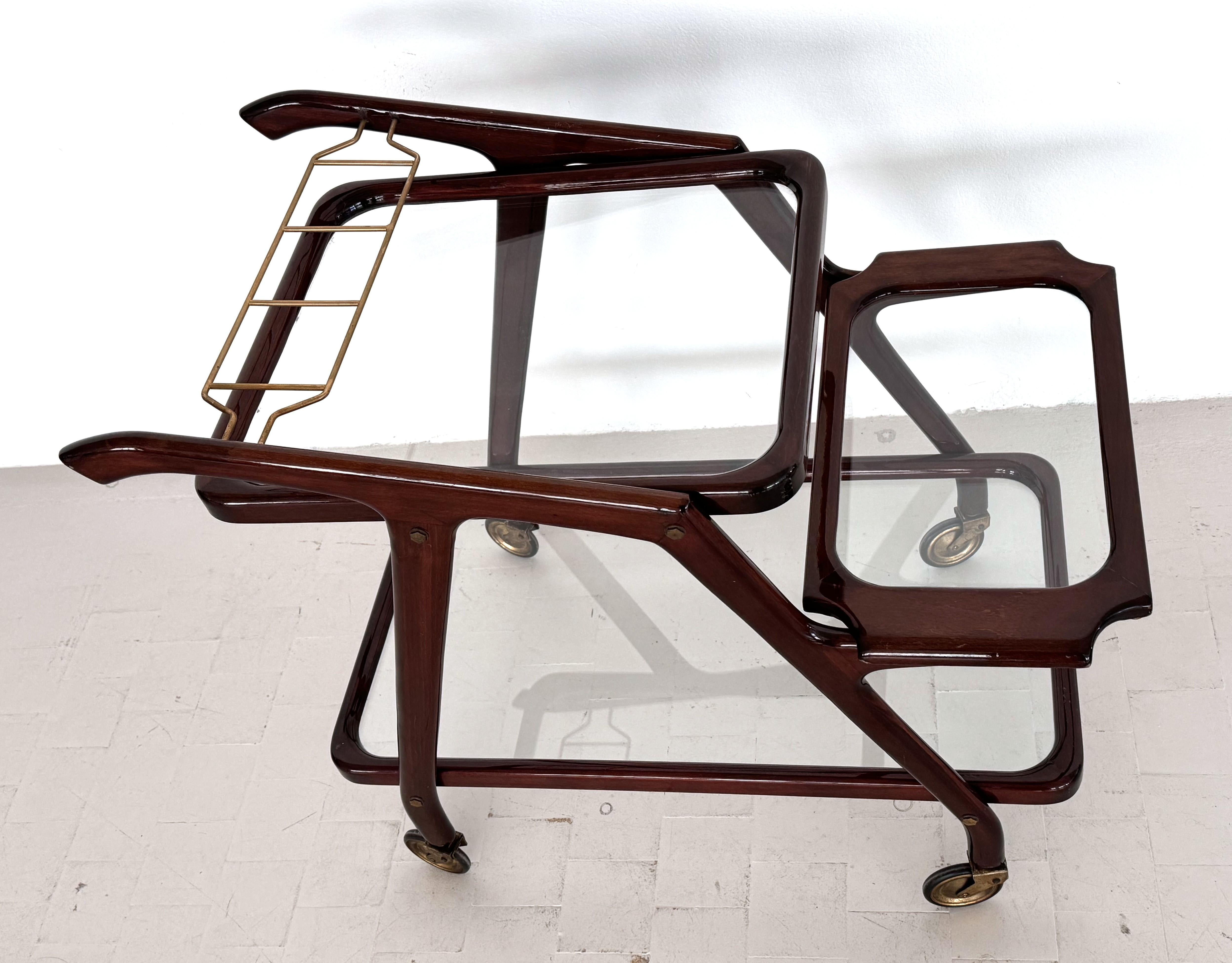 Italiano Carrello da portata o carrello in stile Cesare Lacca, anni '60, italiano del Medioevo in vendita