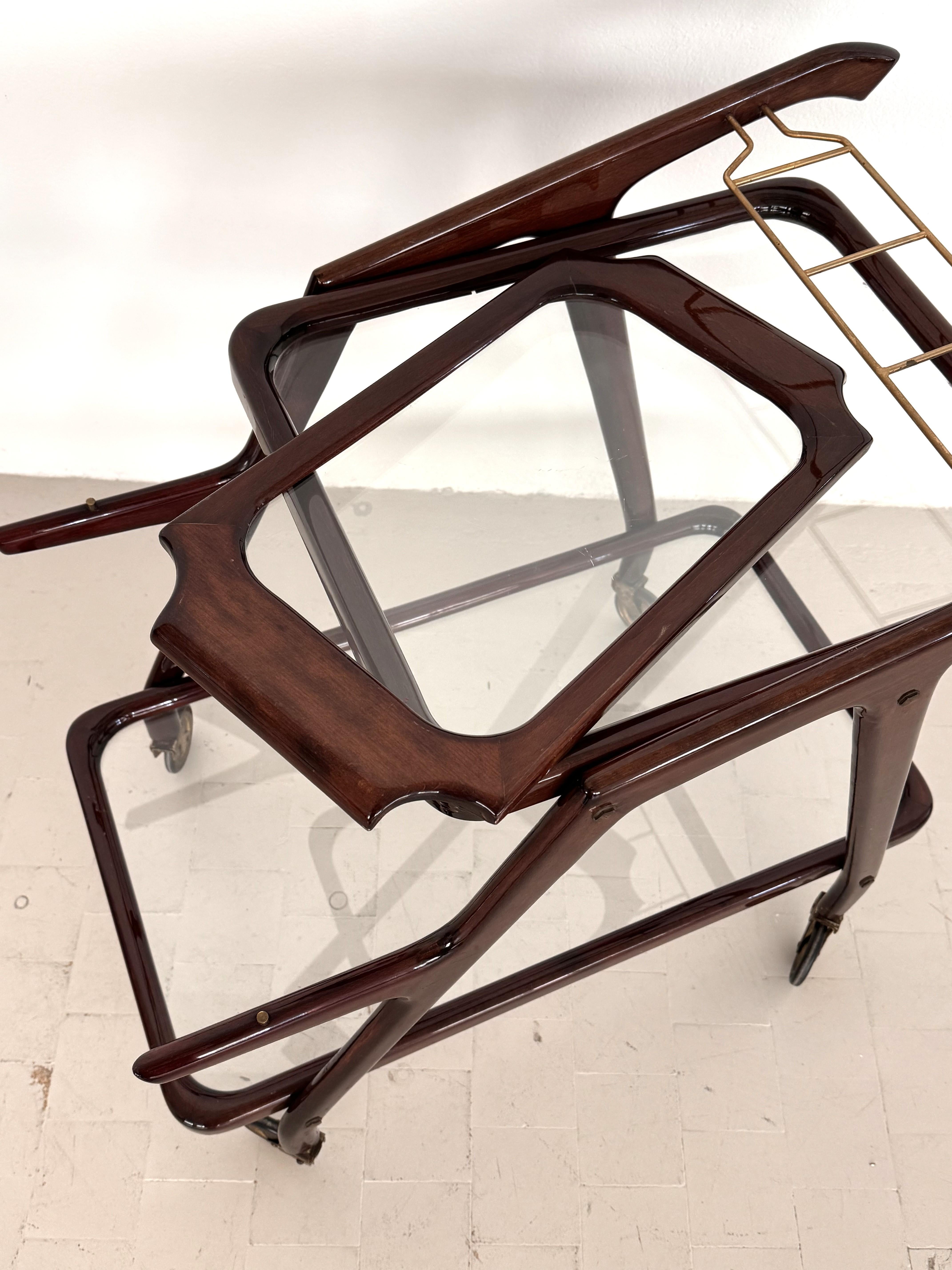 Carrello da portata o carrello in stile Cesare Lacca, anni '60, italiano del Medioevo in vendita 1