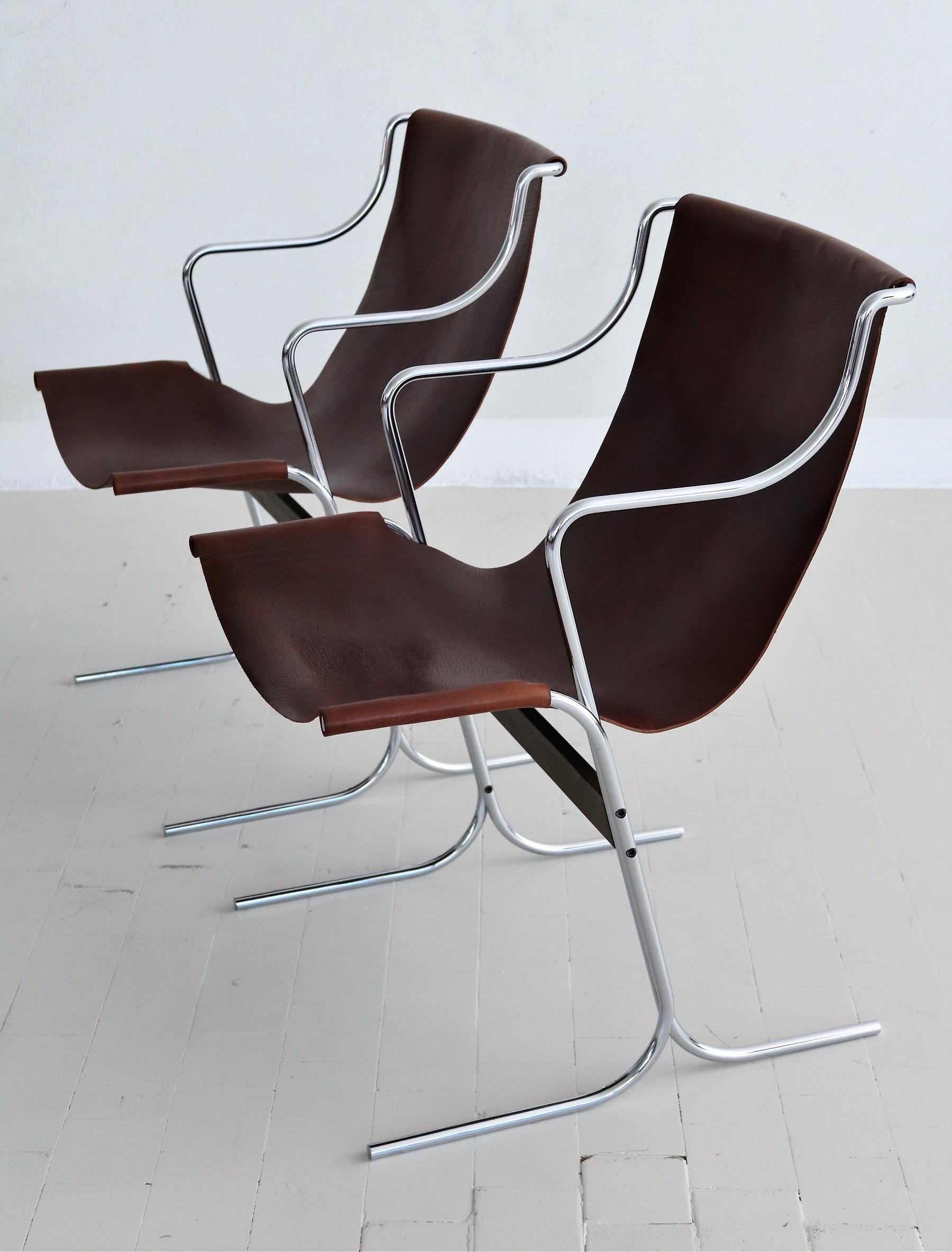 Ensemble de quatre chaises longues italiennes du milieu du siècle dernier par Ross Littell pour ICF Milan, 1960 Bon état - En vente à Morazzone, Varese